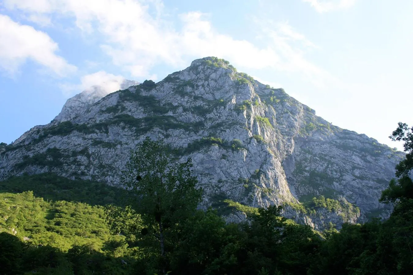 Natural landscape in Hotel Rural Llerau