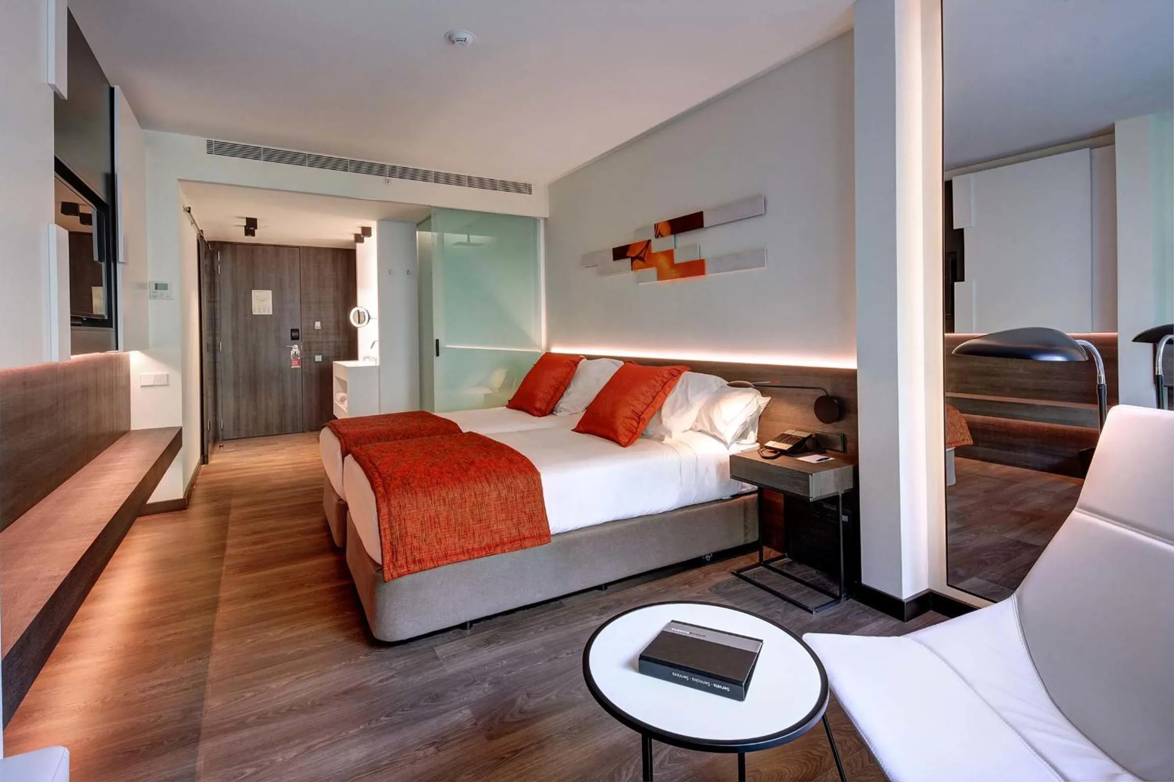 Photo of the whole room, Bed in Olivia Balmes Hotel