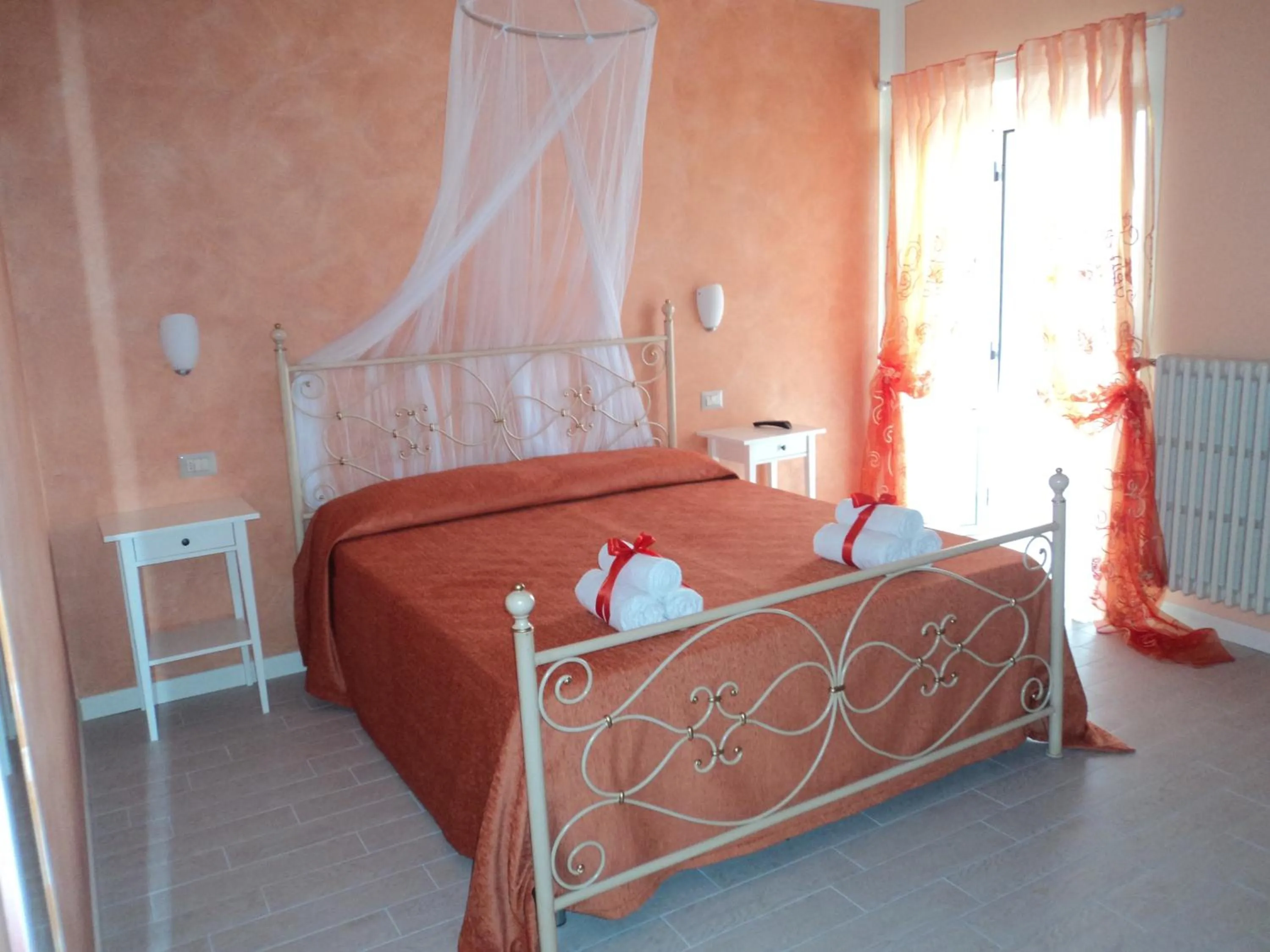 Bathroom, Bed in Bed & Breakfast Giardini di Corte