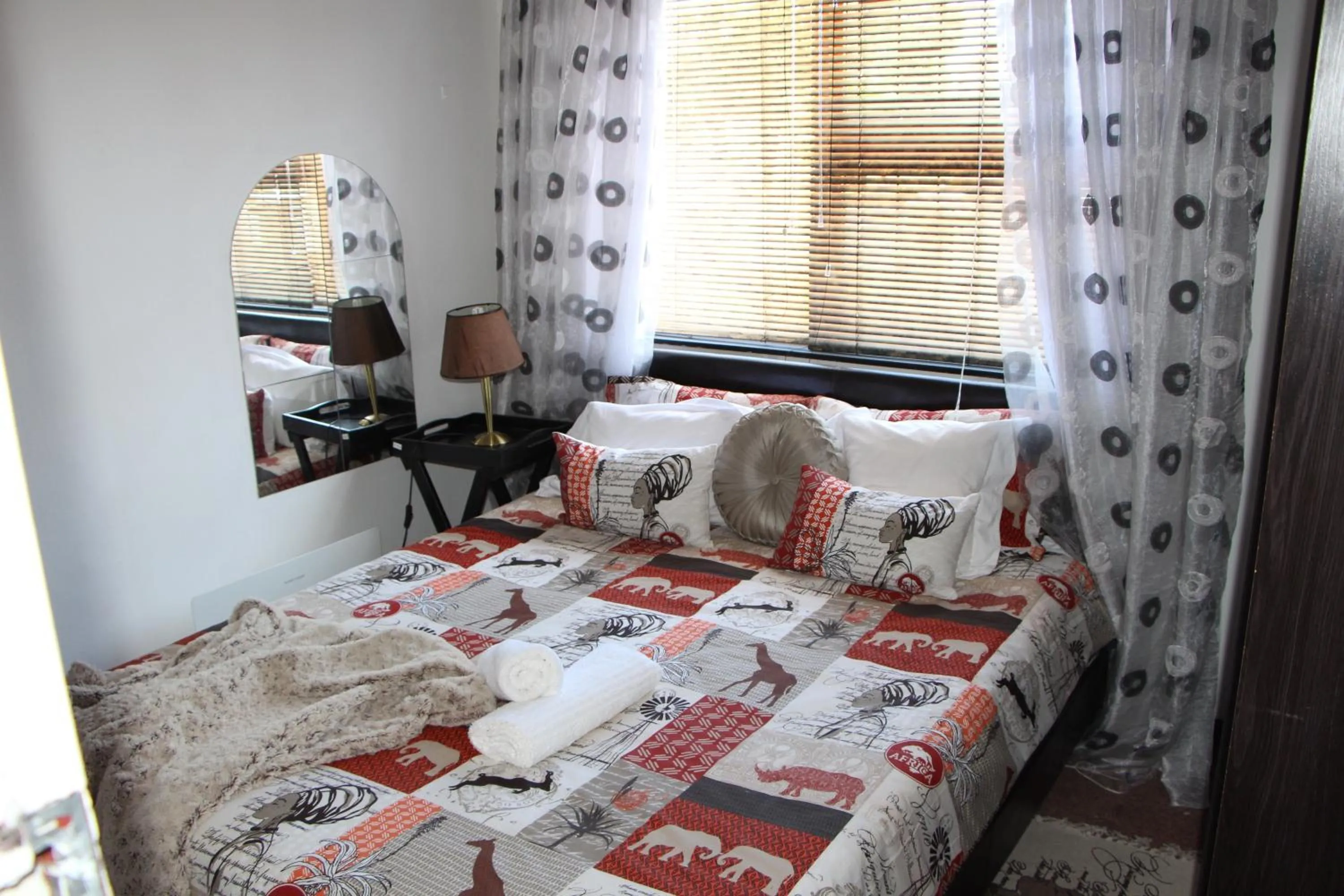 Toilet, Bed in Turning Point Bed & Breakfast