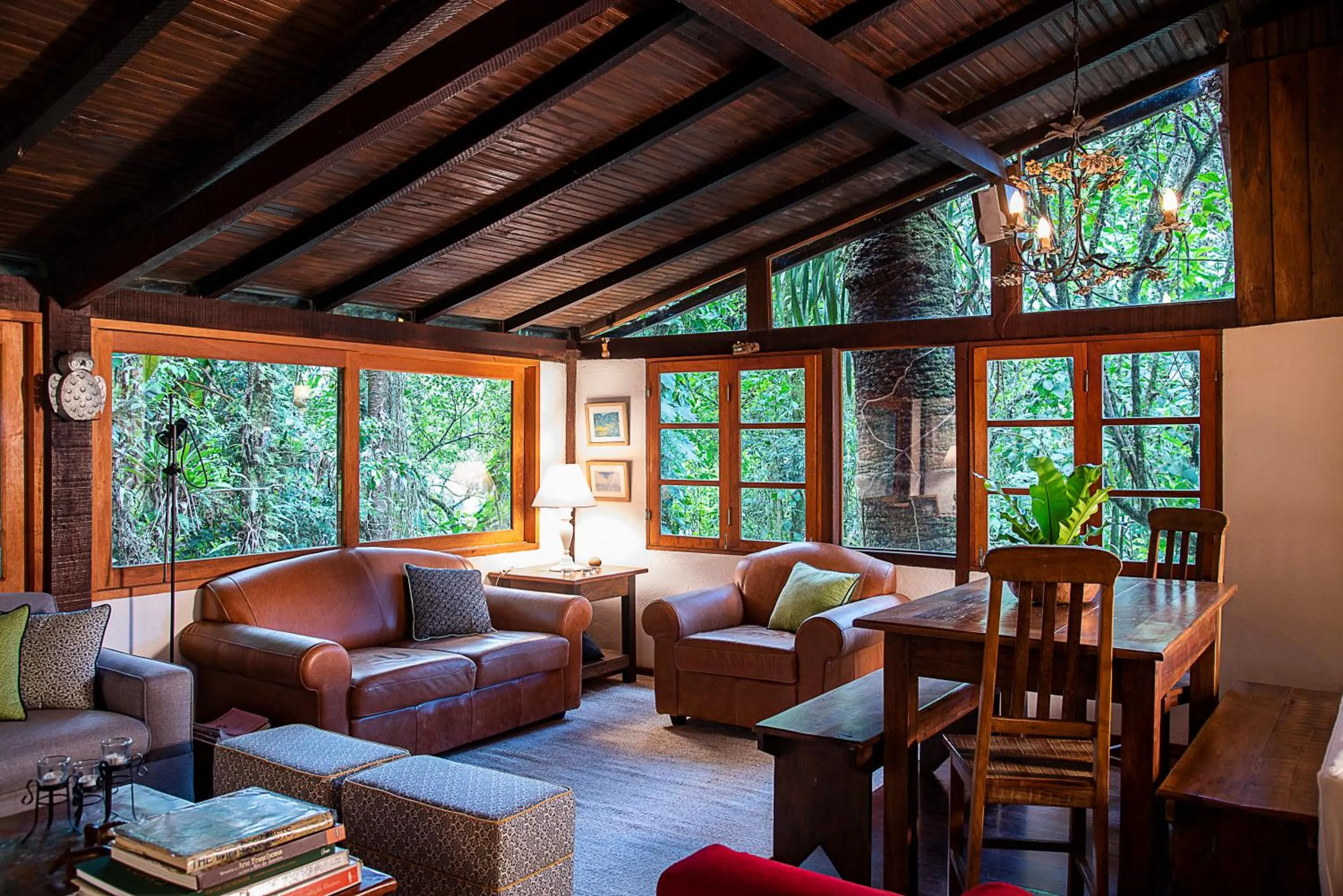 Living room in Pousada Casa Bonita