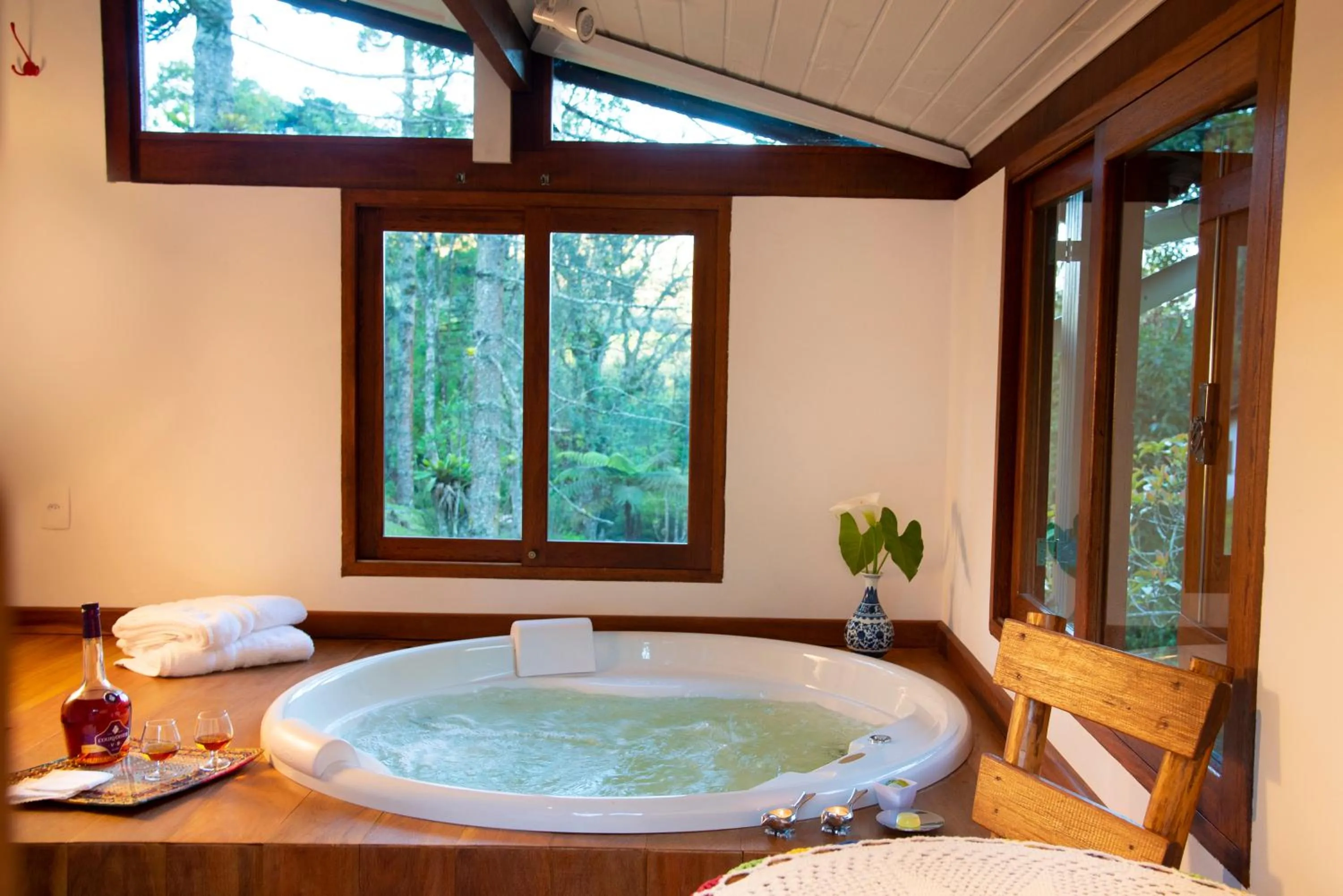 Hot Tub in Pousada Casa Bonita