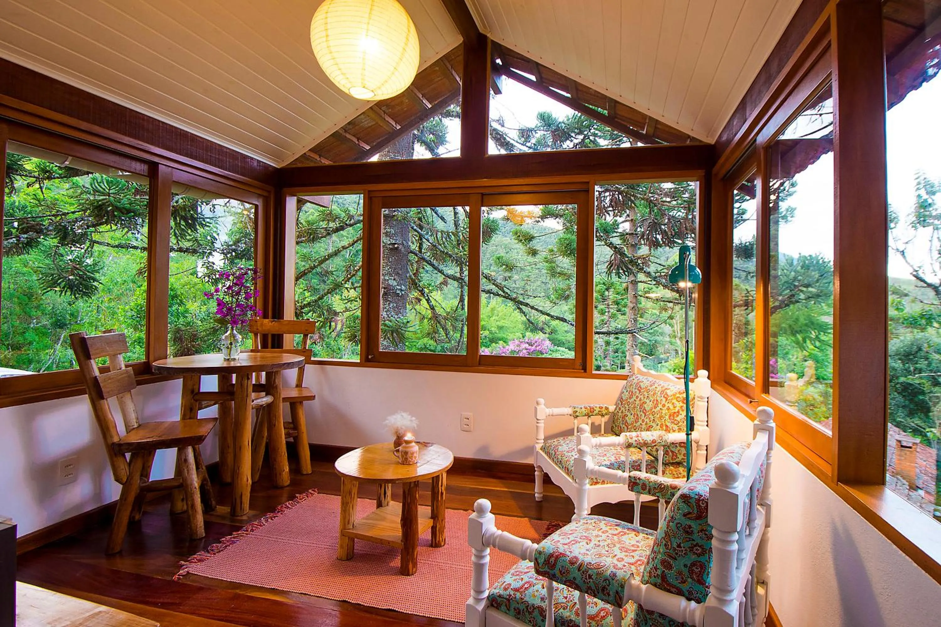 Living room in Pousada Casa Bonita