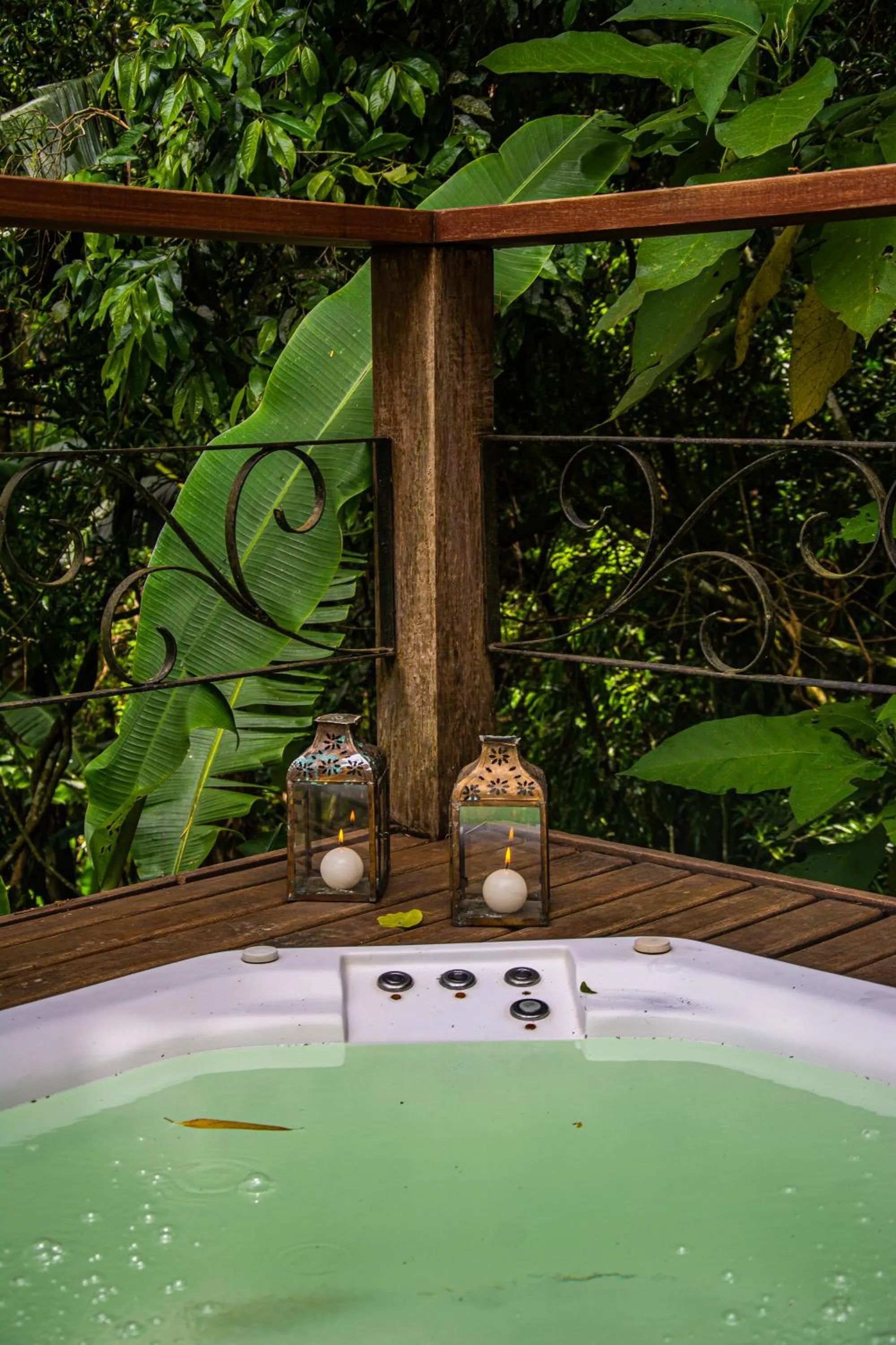 Hot Tub in Pousada Casa Bonita