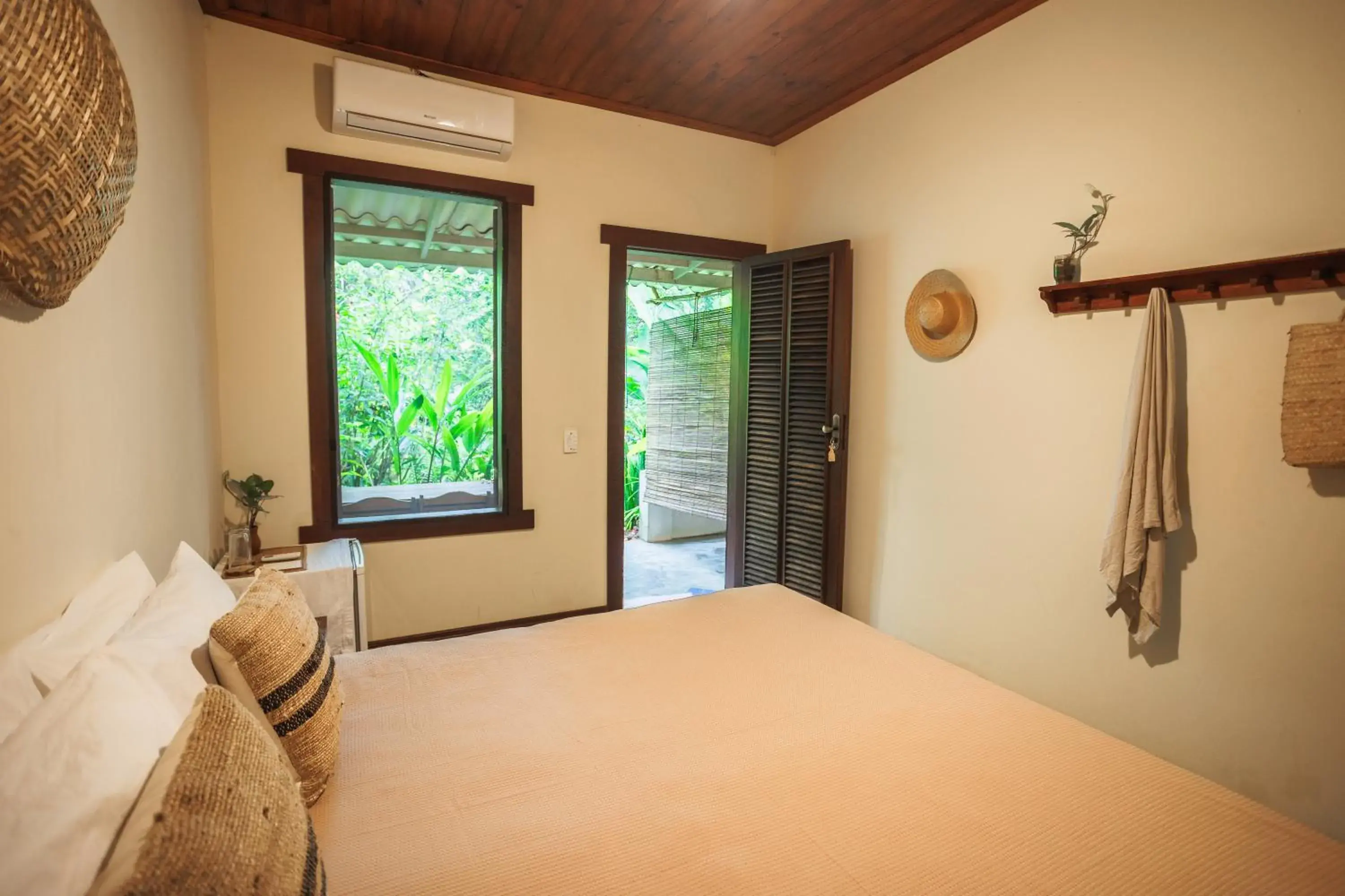 Queen Room with Balcony in Pousada Pouso da Maré Queen Room with Balcony in Pousada Pouso da Maré