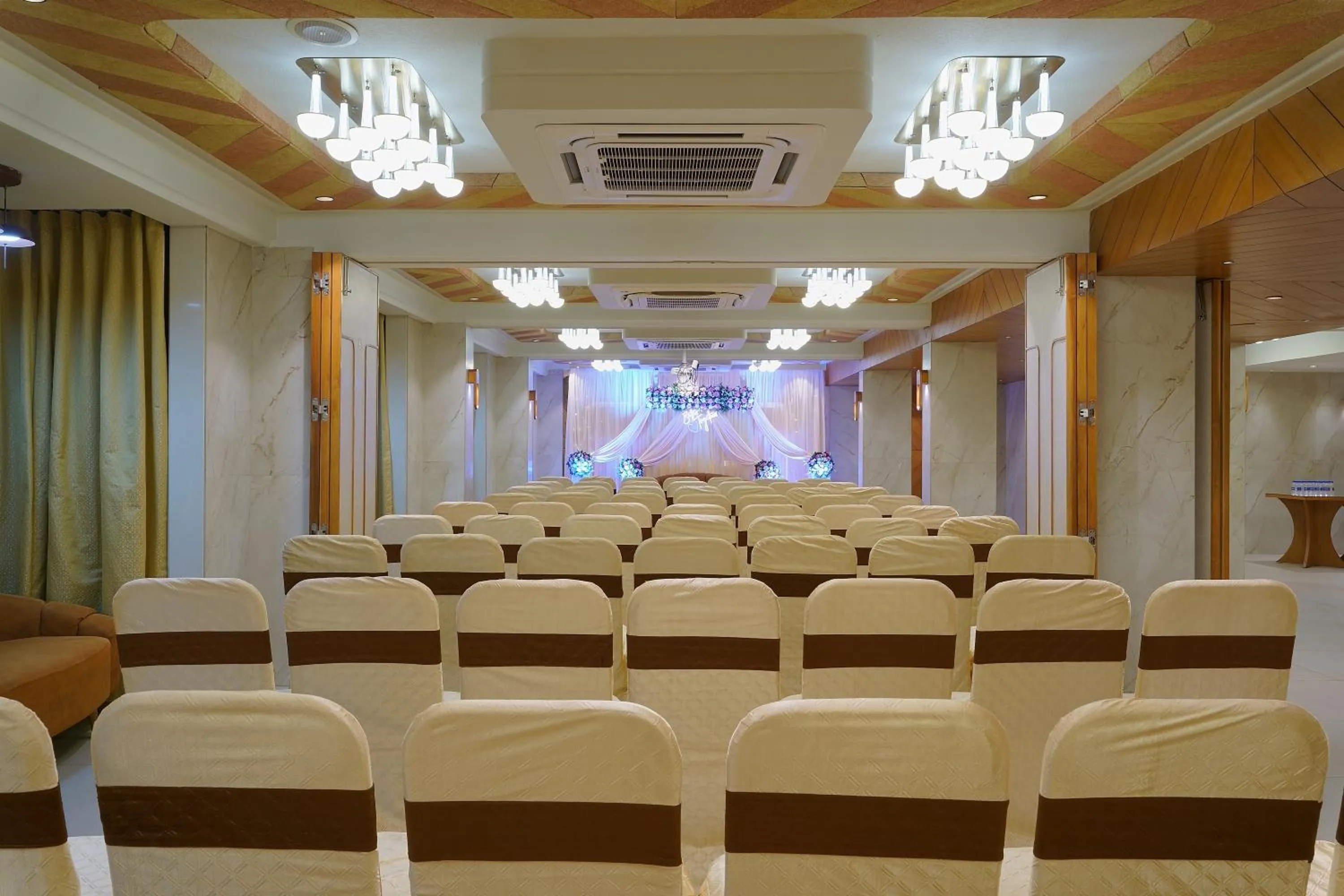 Banquet/Function facilities in Artilla Inn