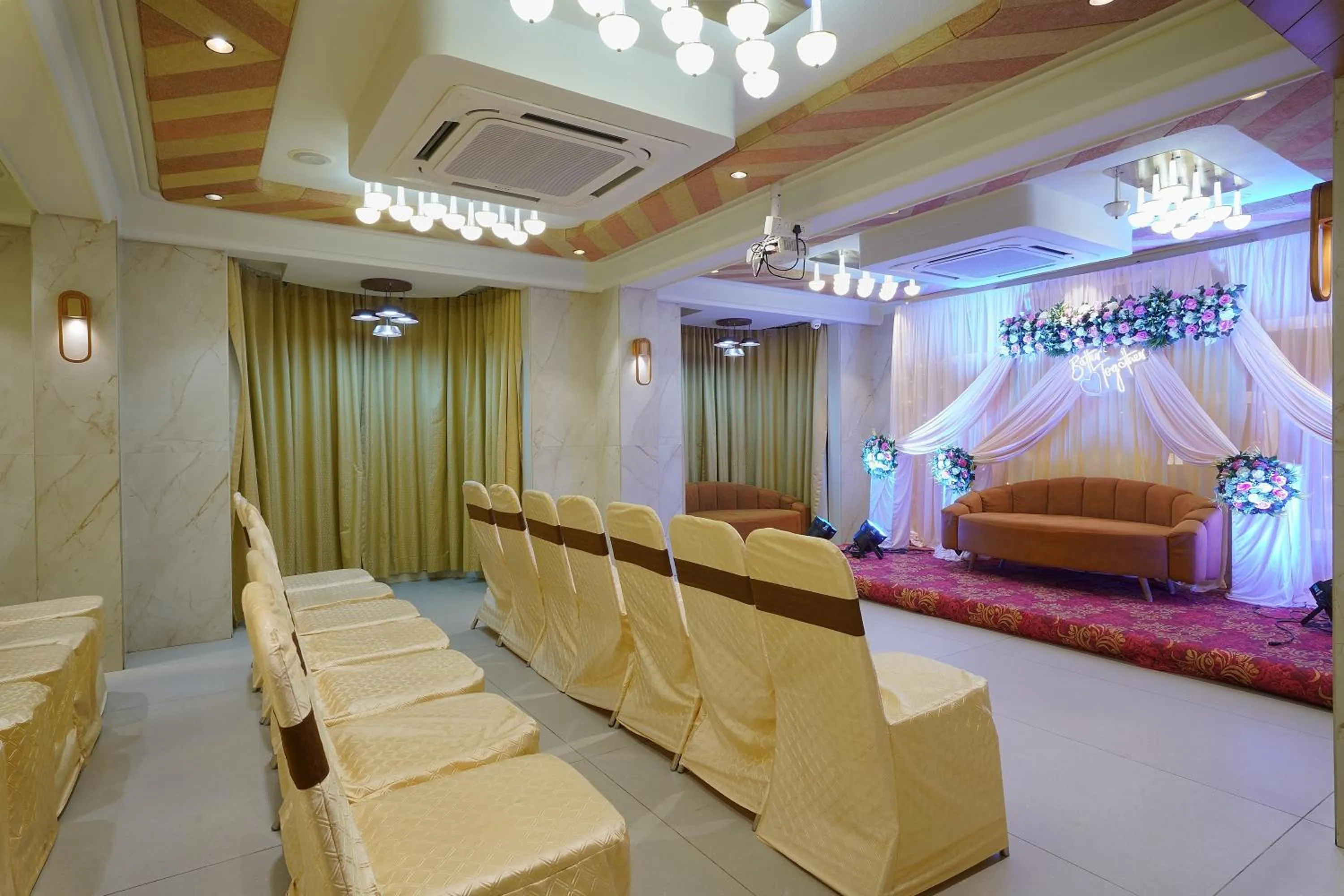 Banquet/Function facilities in Artilla Inn