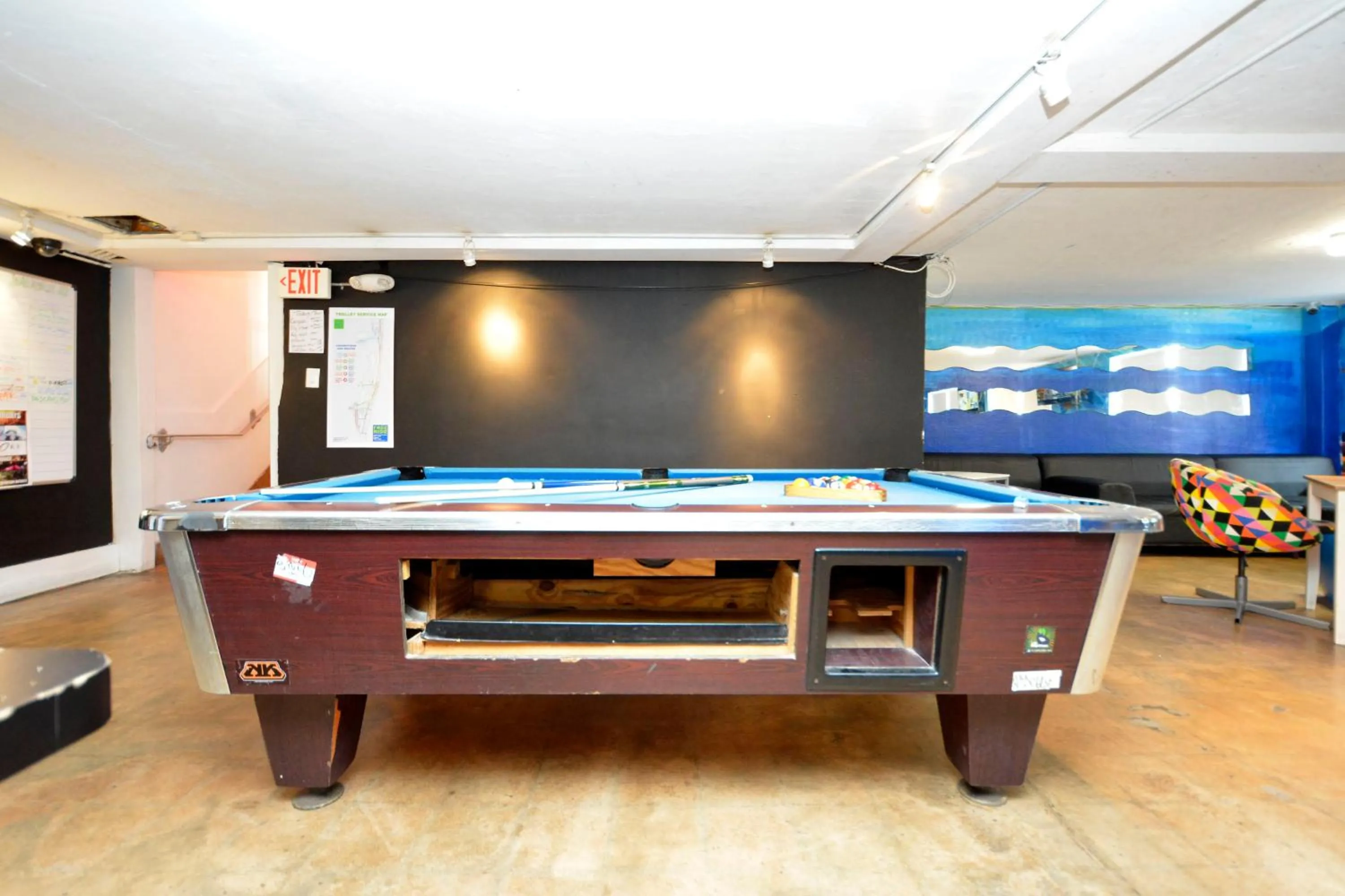 Communal lounge/ TV room in South Beach Rooms and Hostel