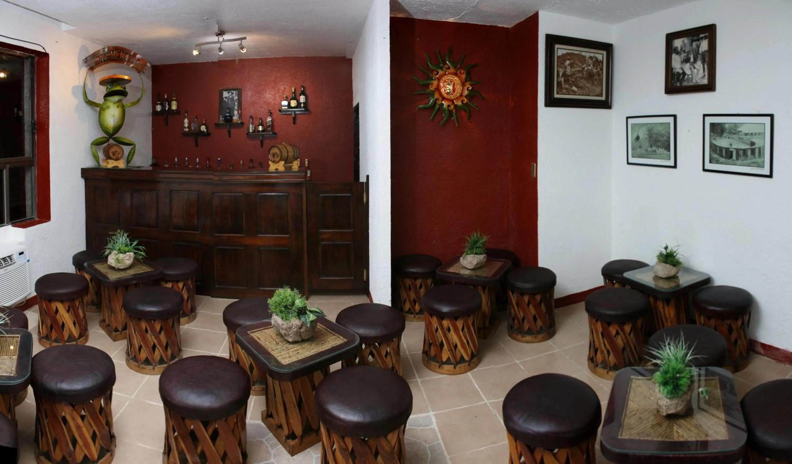 Lounge or bar, Restaurant/Places to Eat in Hotel SPA Taninul