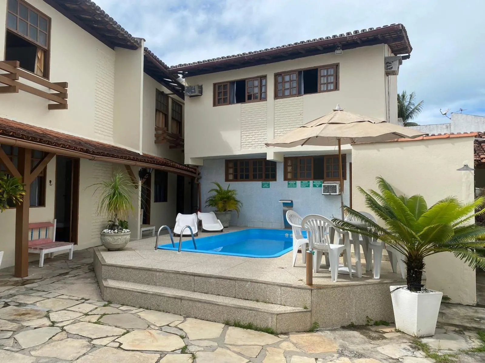 Swimming pool in Pousada Rancho Verde