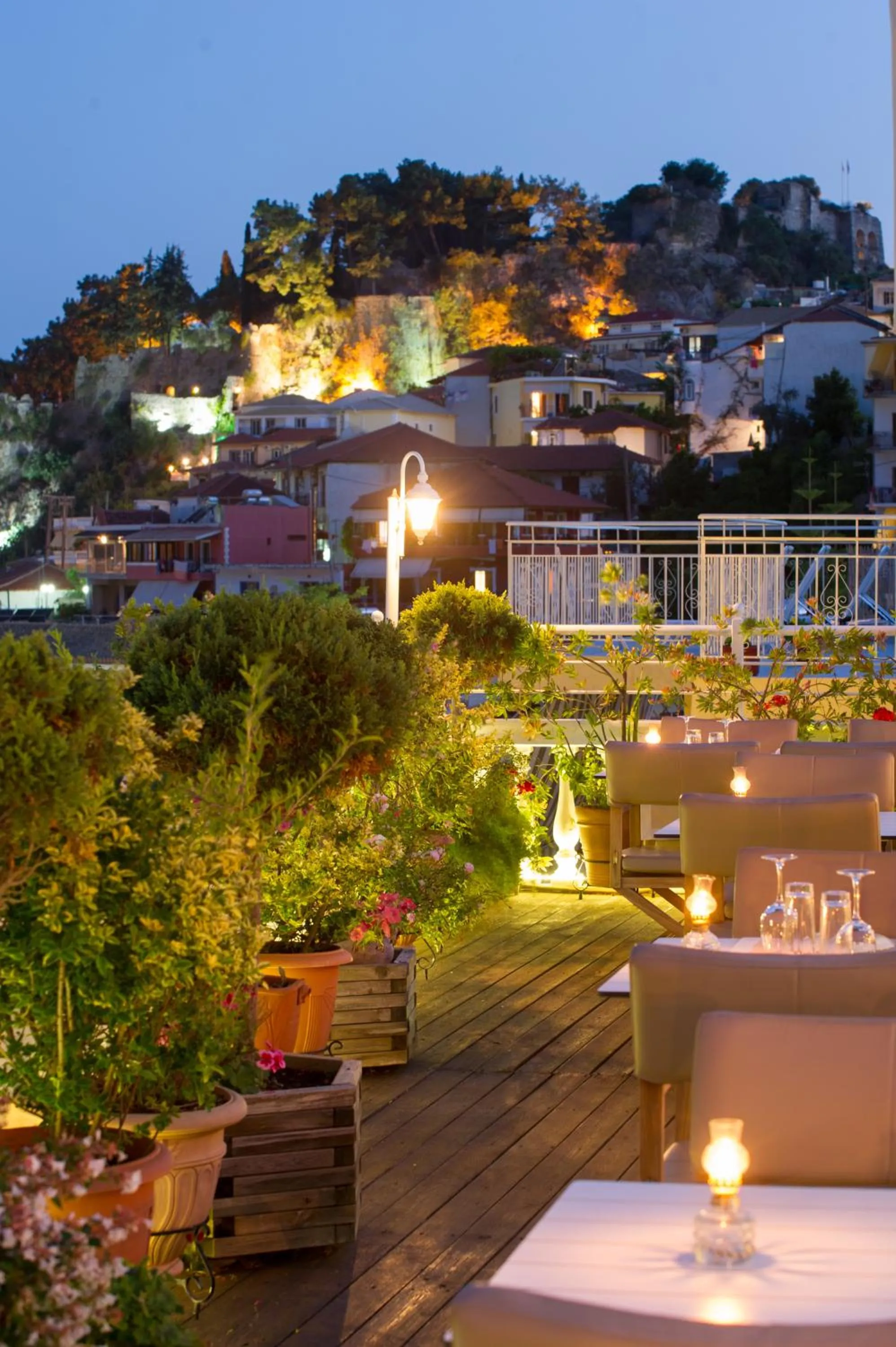 Restaurant/places to eat in Olympic Hotel