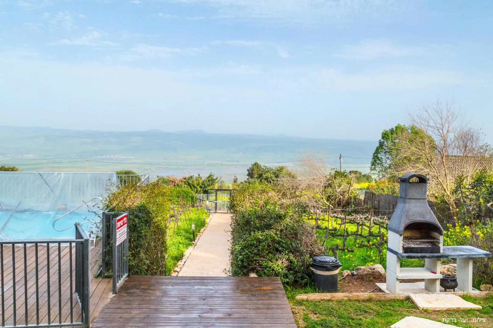 Garden in Vibe Naftali Estate