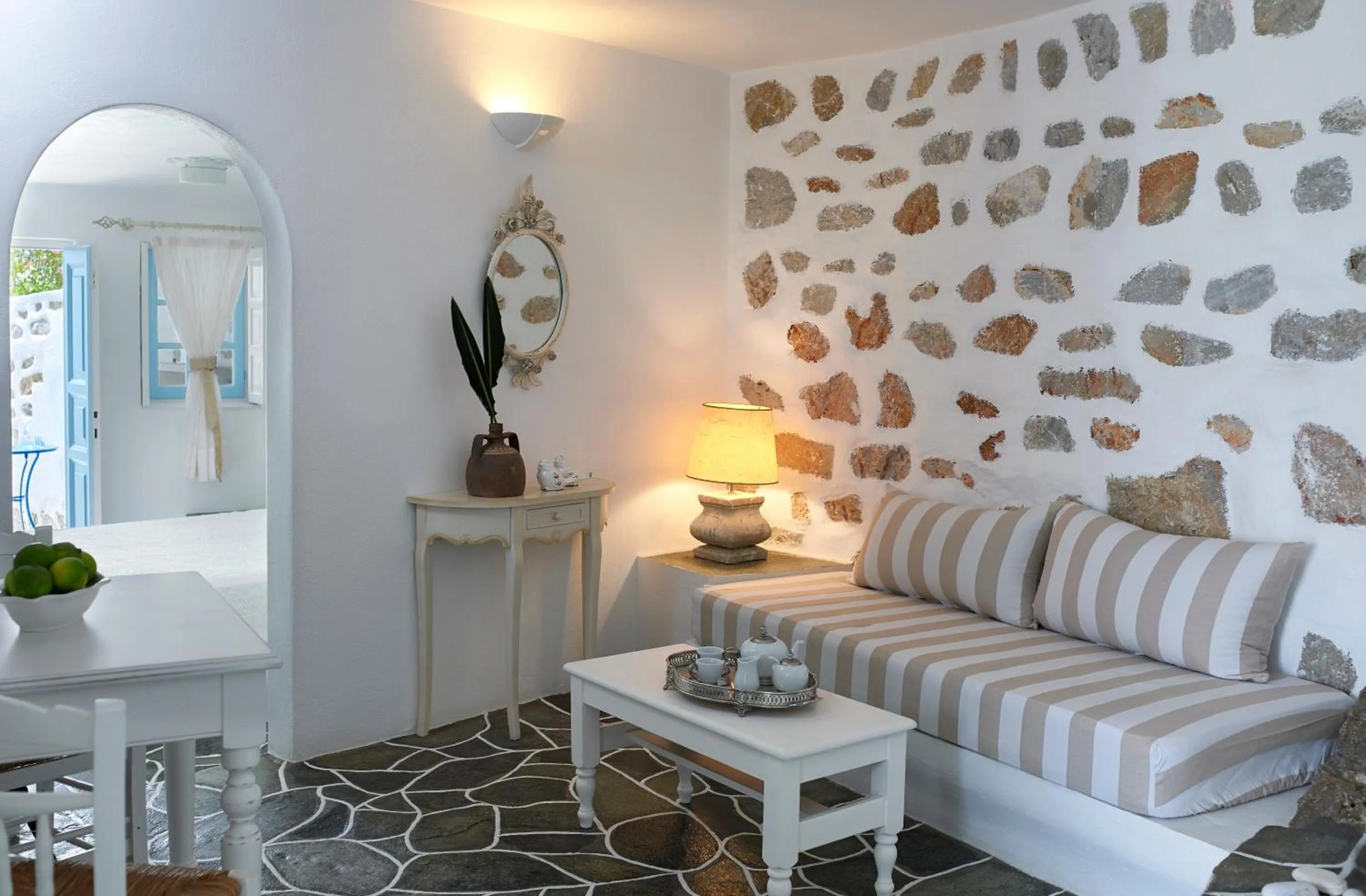 Living room in Folegandros Apartments
