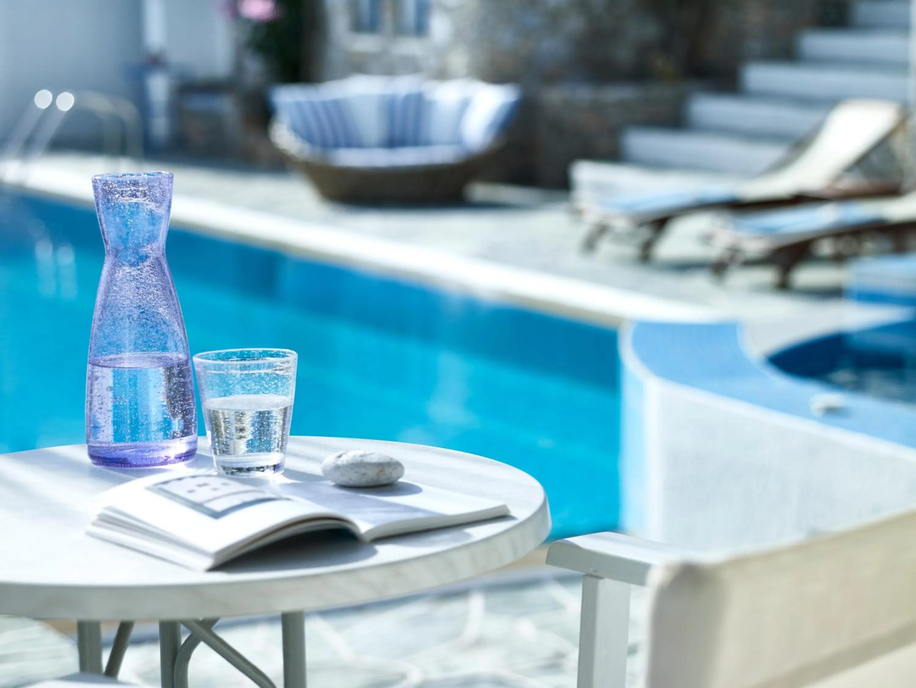 Folegandros Apartments