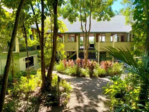 Jackaroo Treehouse Rainforest Retreat Jackaroo Treehouse Rainforest Retreat