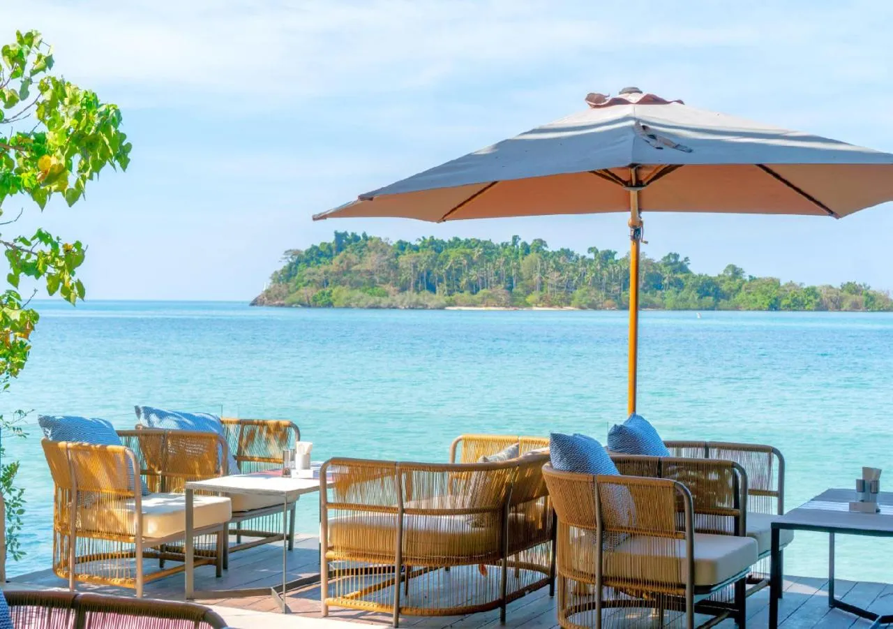 Restaurant/places to eat in SYLVAN Koh Chang