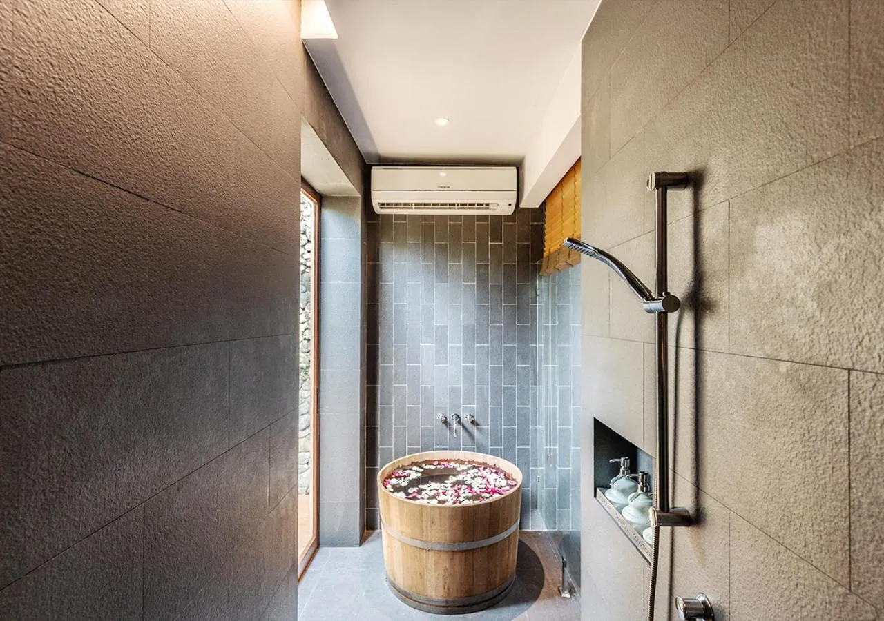 Shower in SYLVAN Koh Chang