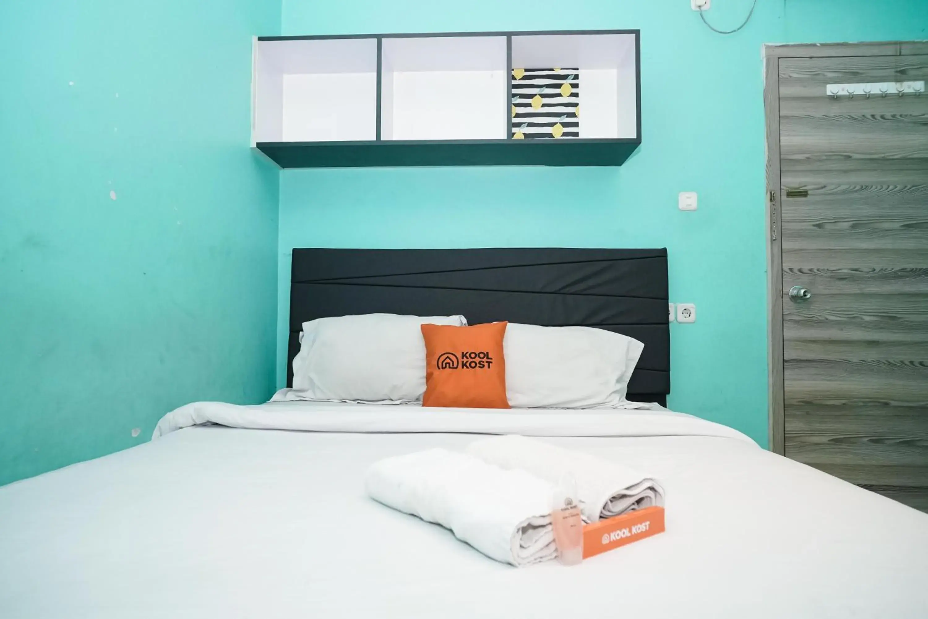 Bedroom, Bed in KoolKost near Universitas BINUS Anggrek Bedroom, Bed in KoolKost near Universitas BINUS Anggrek