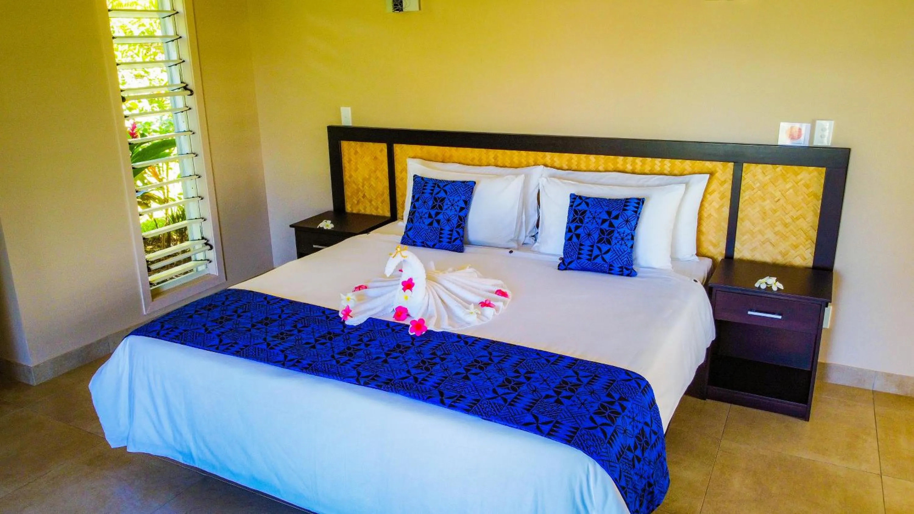 Bed in Saletoga Sands Resort & Spa
