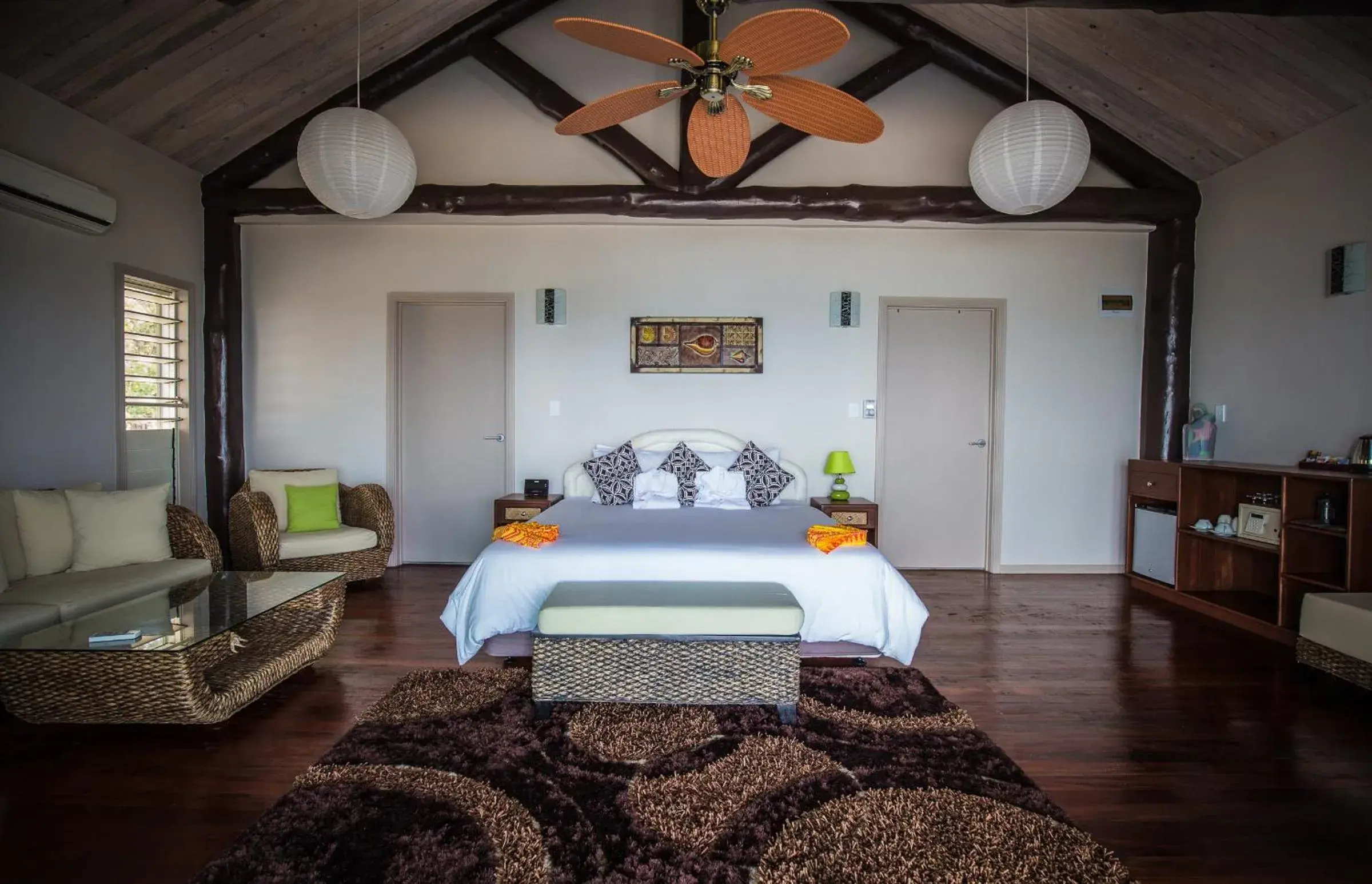 Bed in Saletoga Sands Resort & Spa Bed in Saletoga Sands Resort & Spa