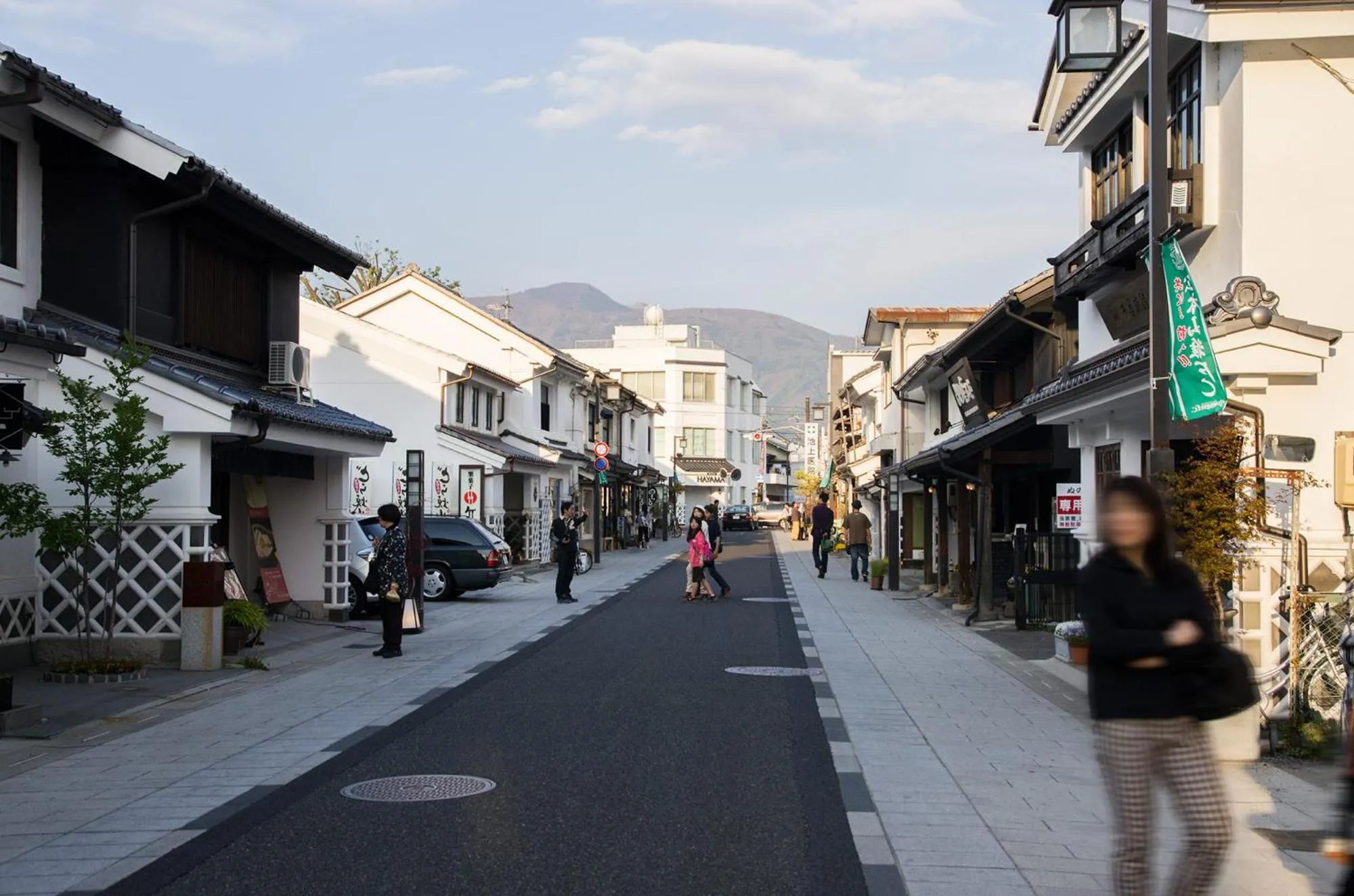 Neighbourhood in Izumiya Zenbe