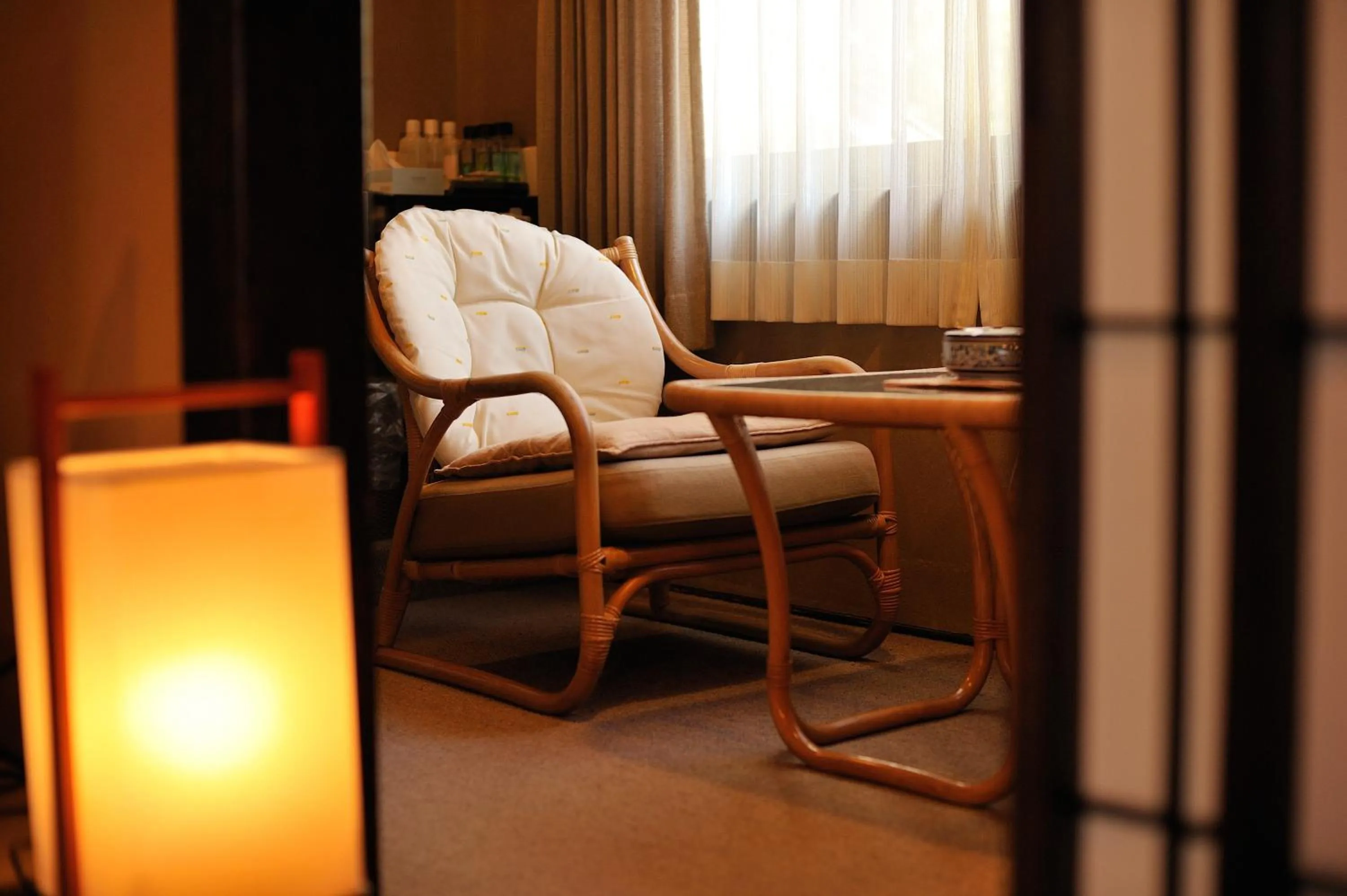 Seating area in Izumiya Zenbe