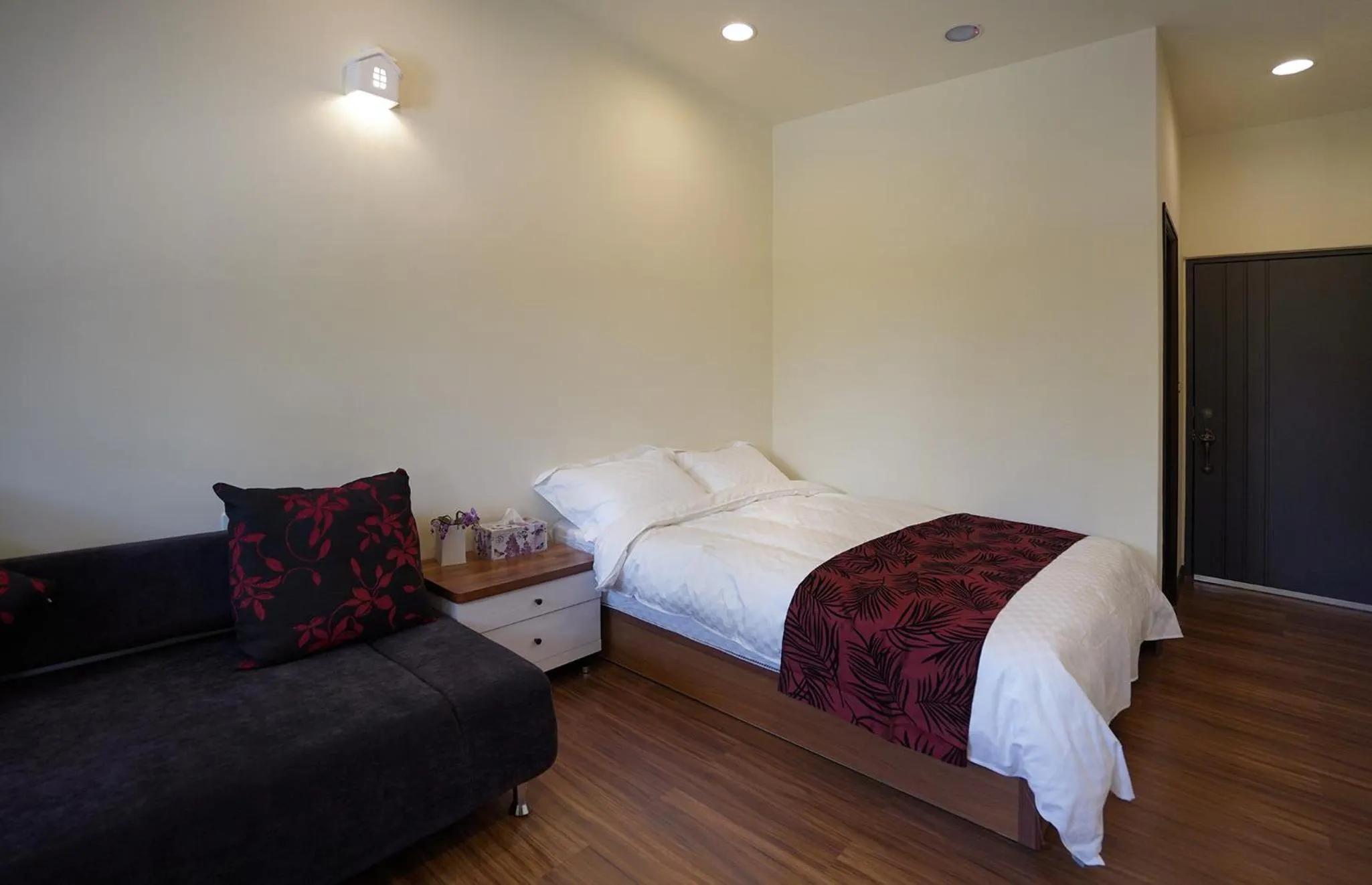 Bed in SunSweet House