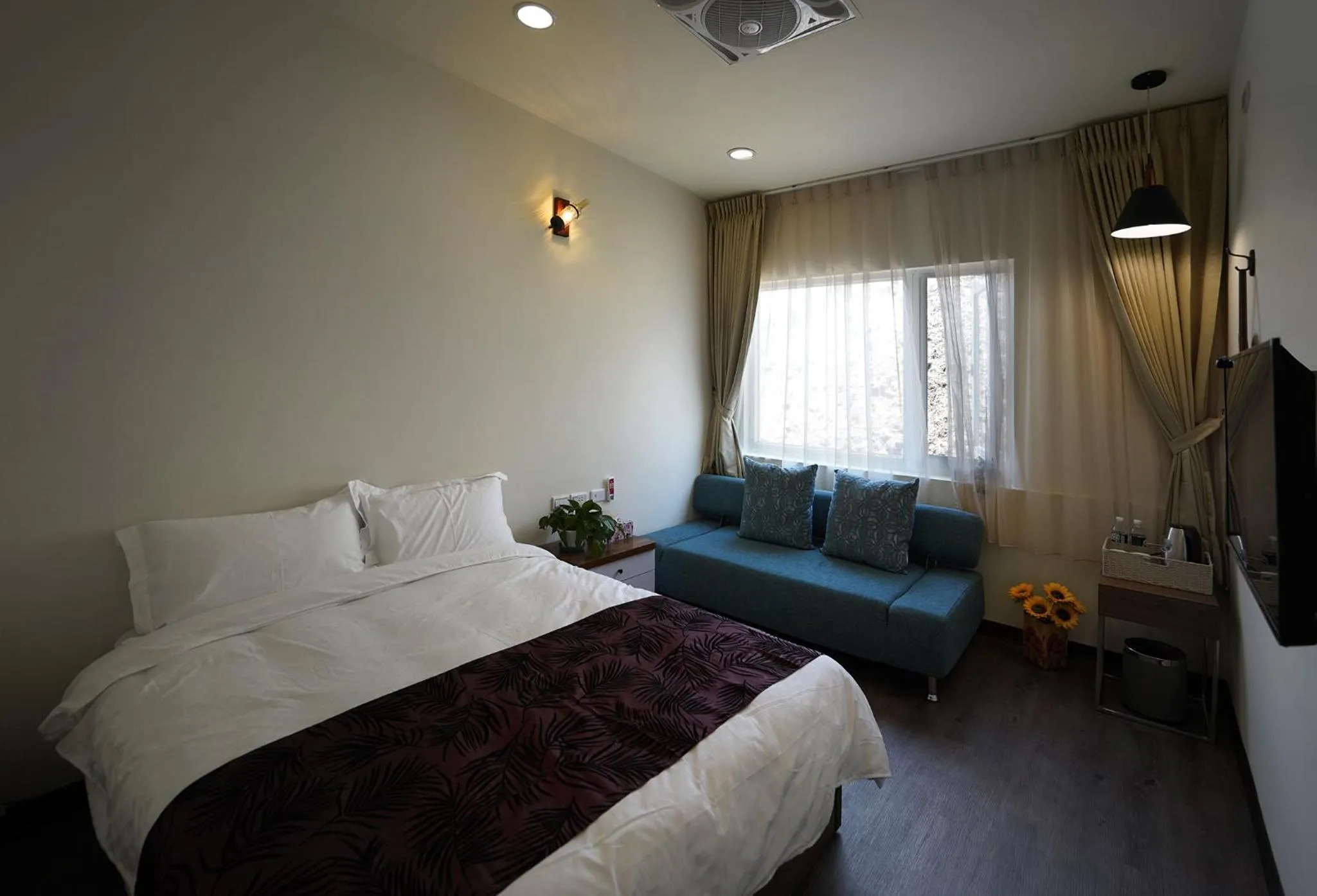 Bed in SunSweet House