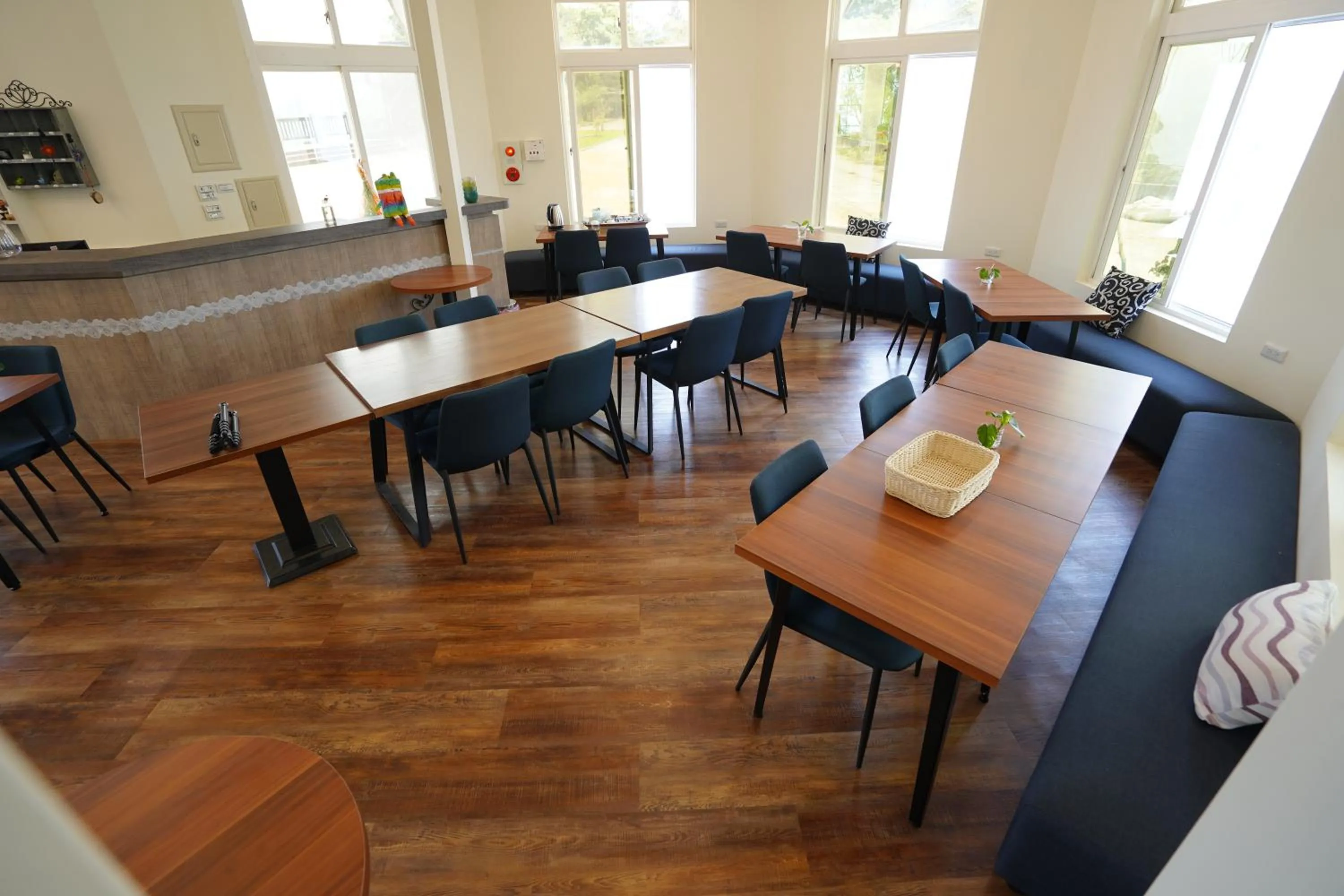 Restaurant/places to eat in SunSweet House