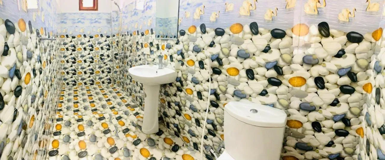 Bathroom in Pleasant Peak