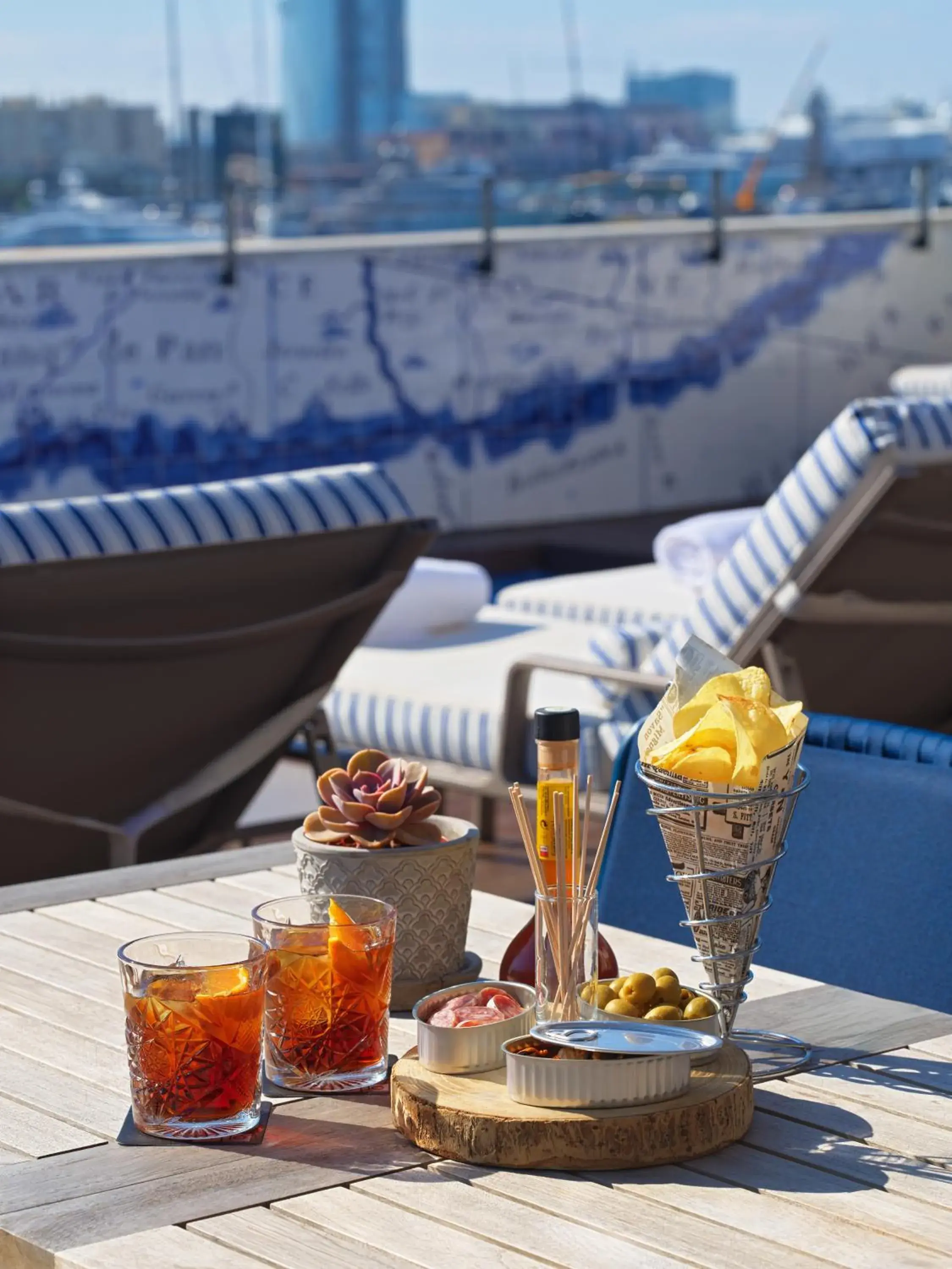 Food and drinks in H10 Port Vell 4* Sup Food and drinks in H10 Port Vell 4* Sup