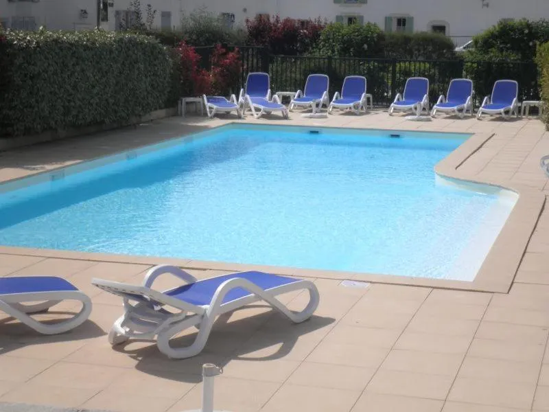 la jolie brise en Ré dans résidence avec piscine