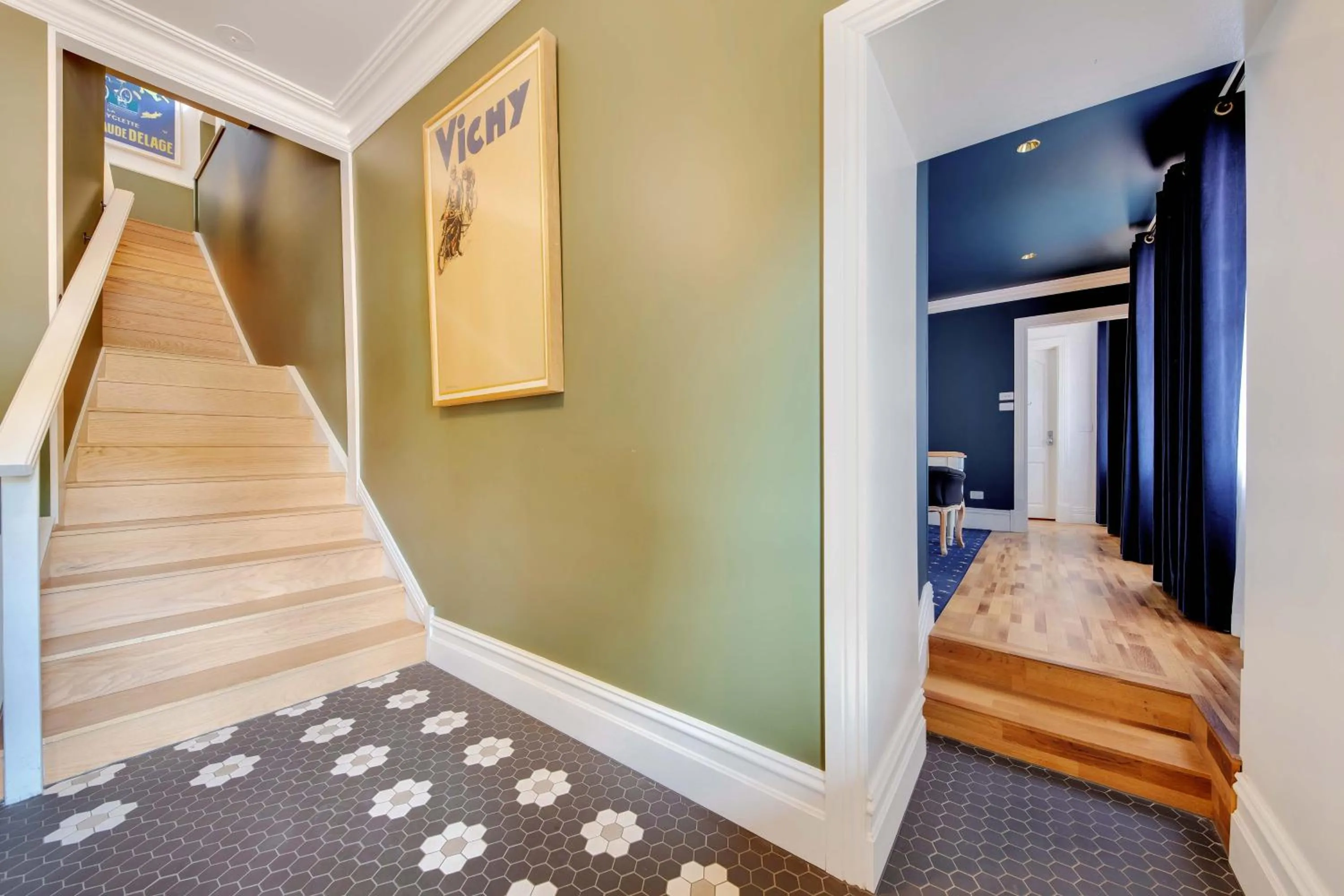 Facade/entrance in Bright Velo