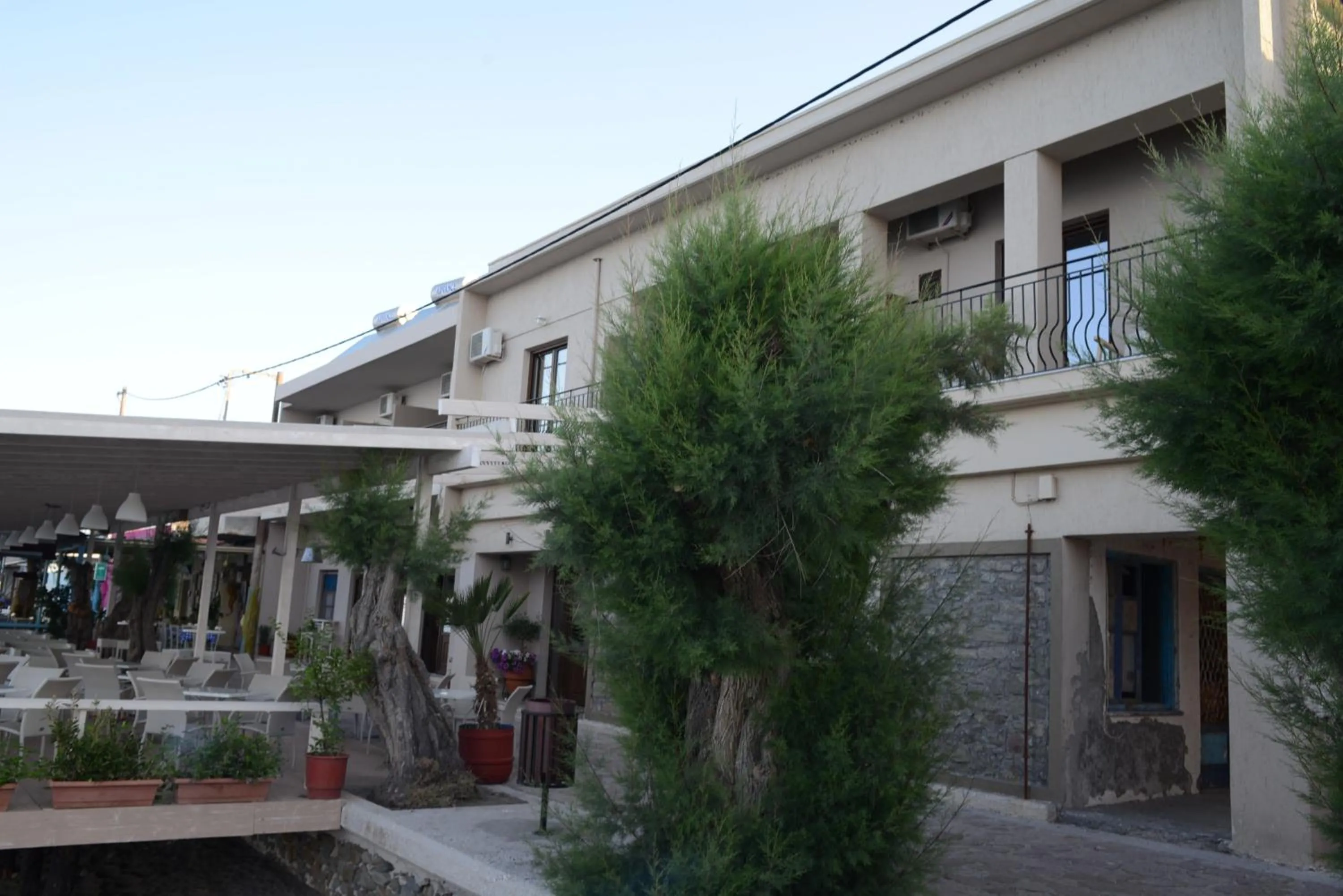 Facade/entrance in Sappho Hotel