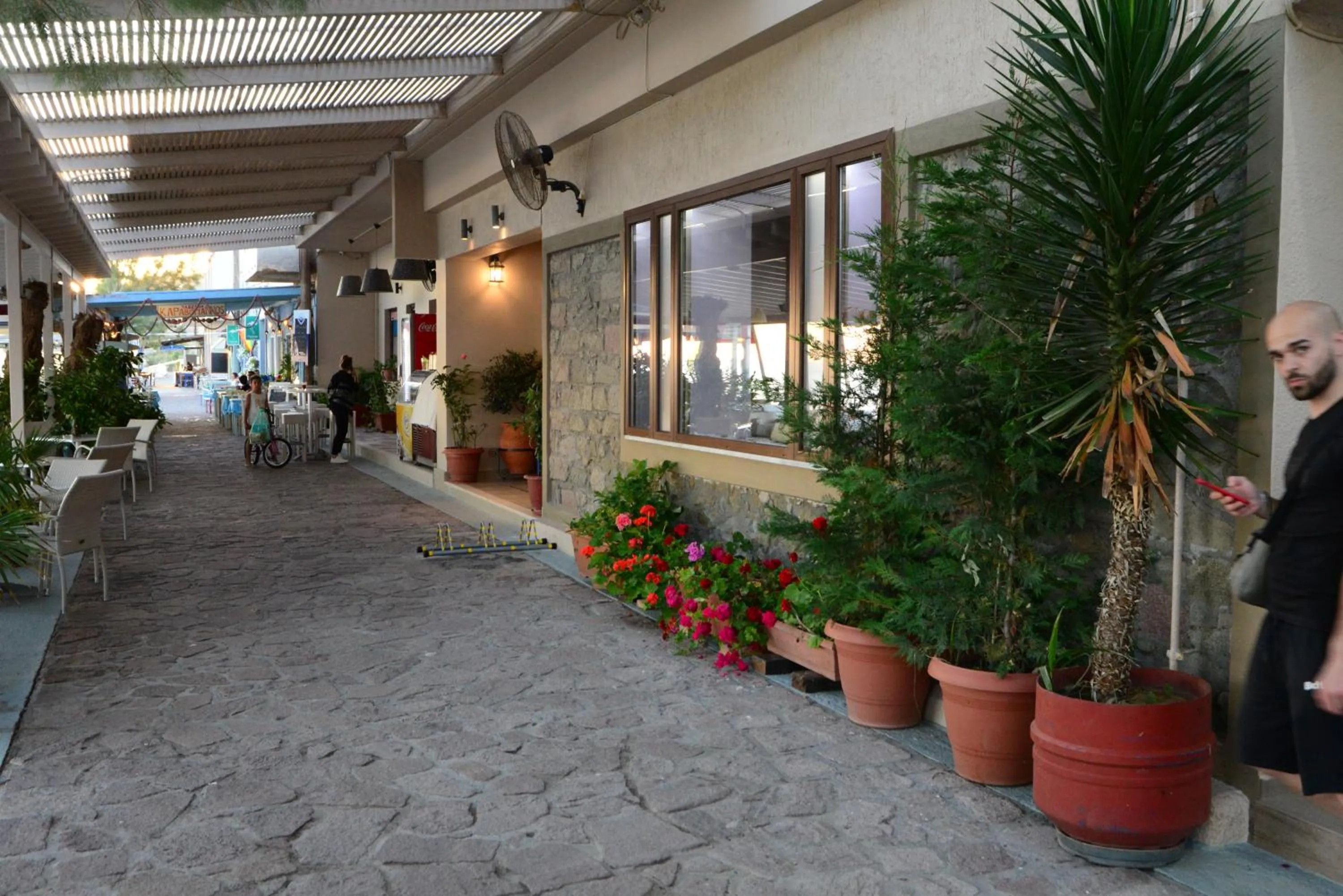 Facade/entrance in Sappho Hotel