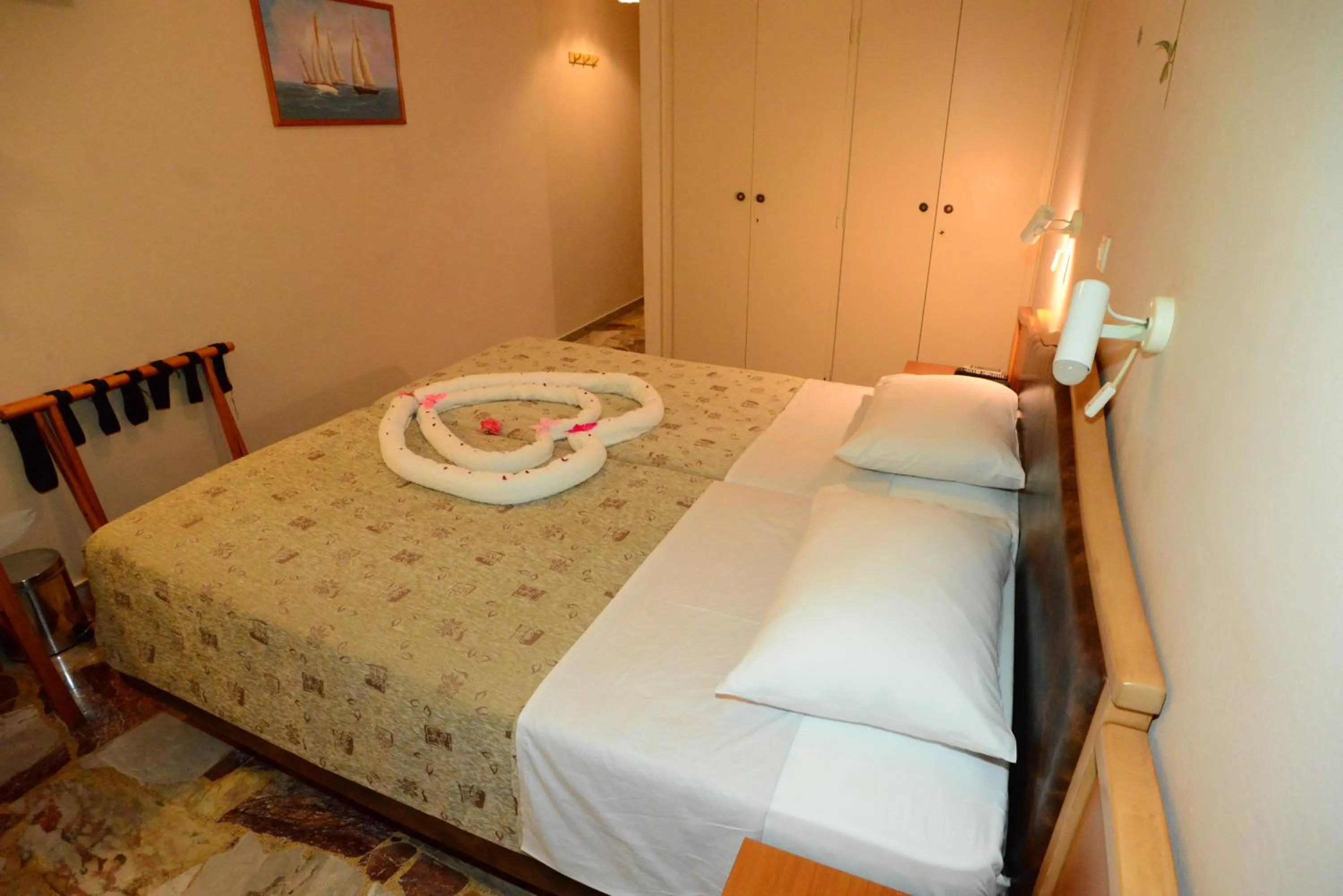 Photo of the whole room, Bed in Sappho Hotel