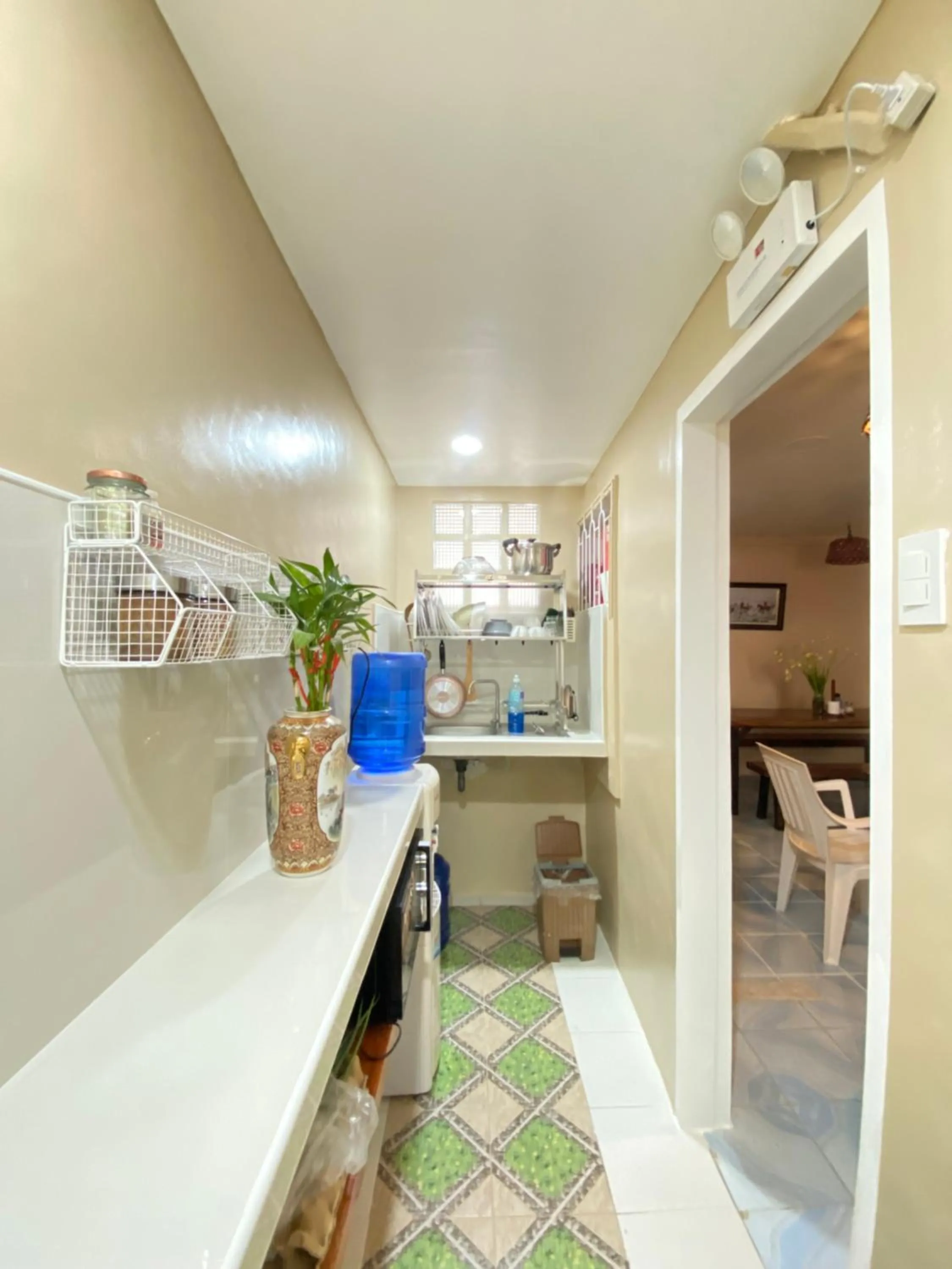 Kitchen or kitchenette in Laguno Hostel and Guest House