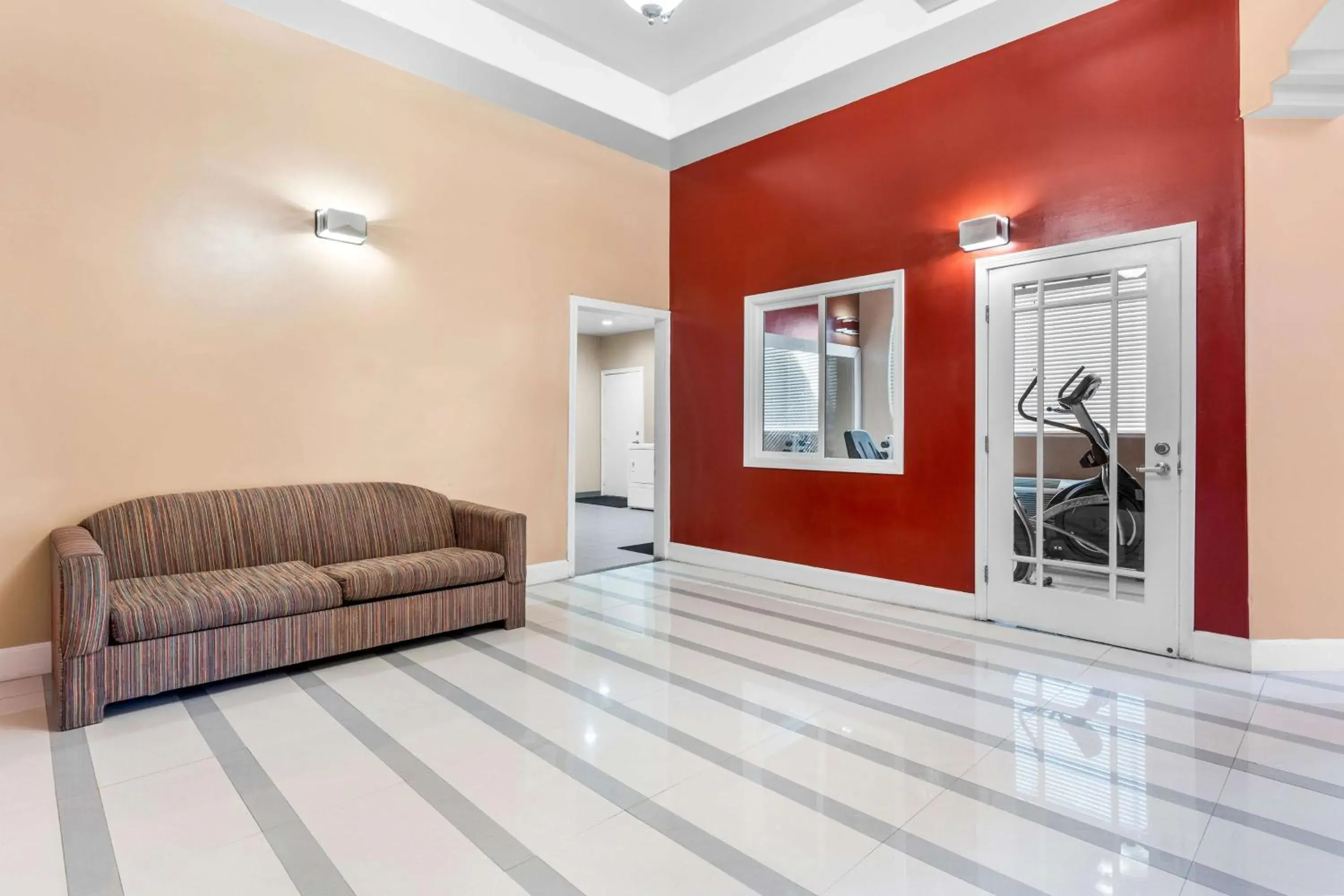 Lobby or reception in Best Western Plus Yosemite Way Station Lobby or reception in Best Western Plus Yosemite Way Station