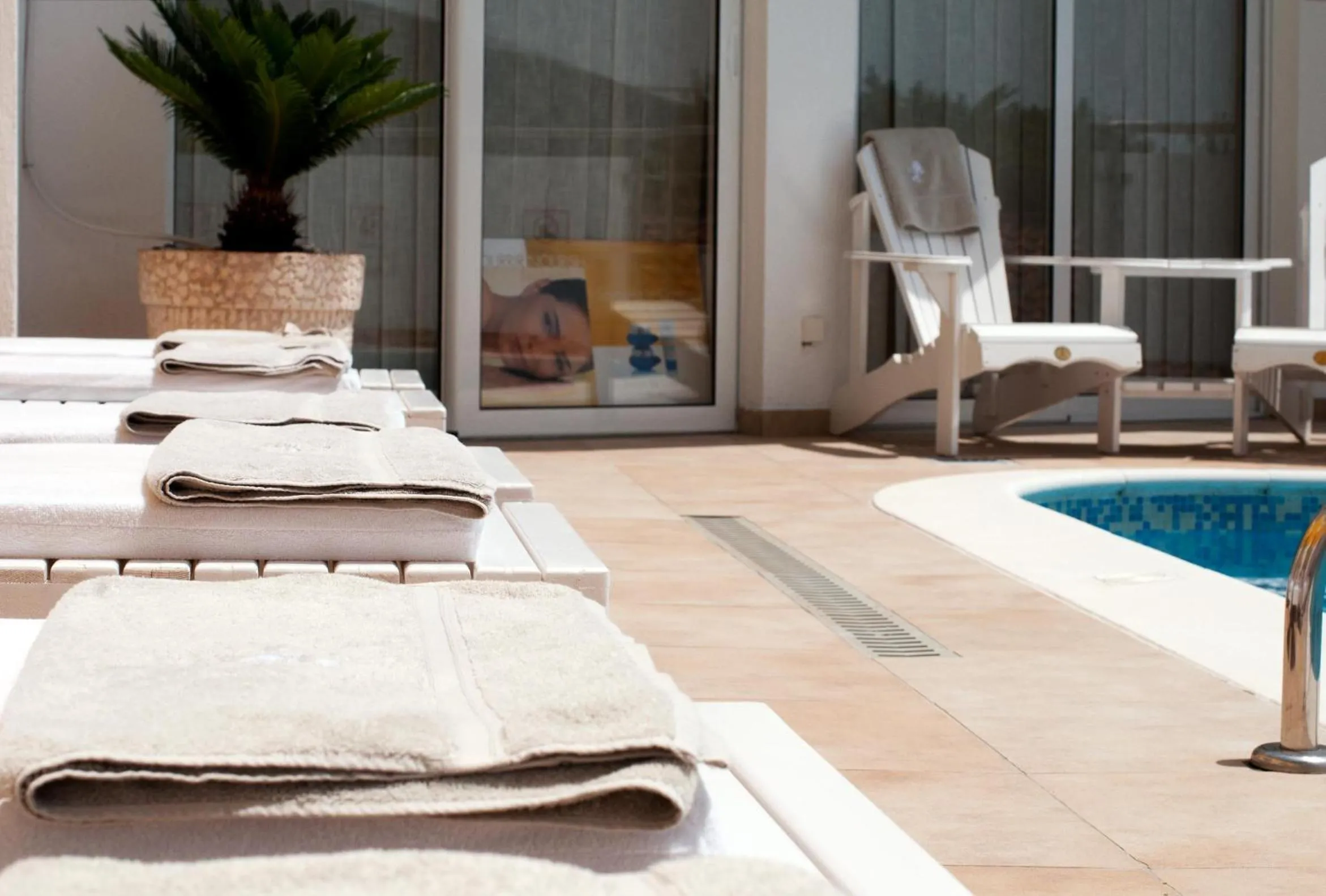 Swimming pool in Villa Tenžera