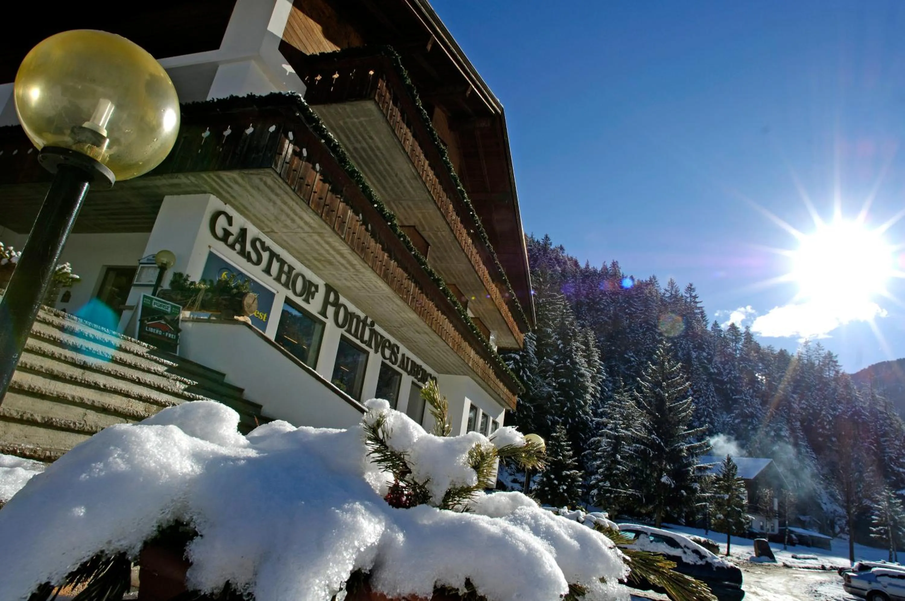 Property building in Hotel Pontives