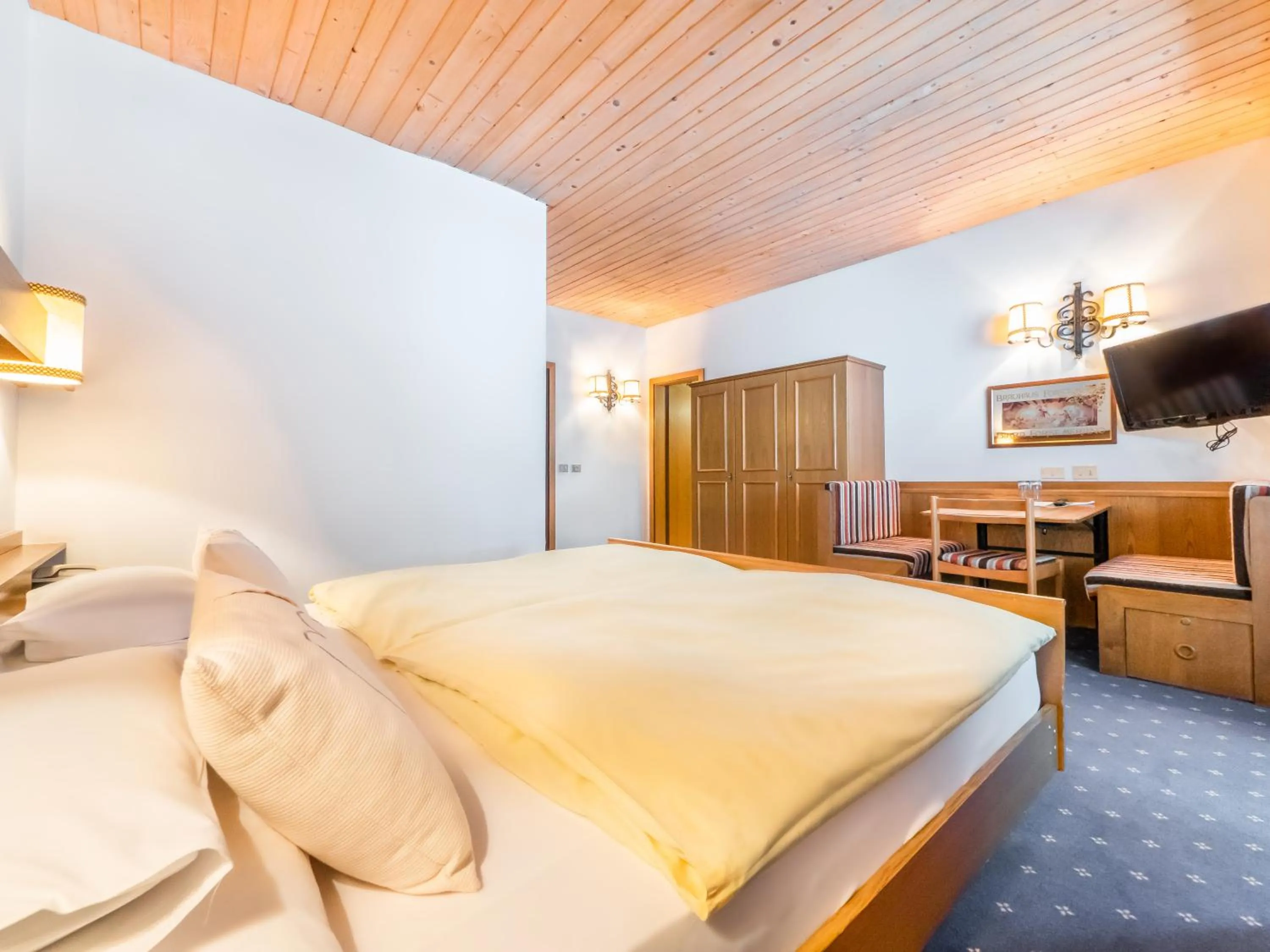 Bed in Hotel Pontives