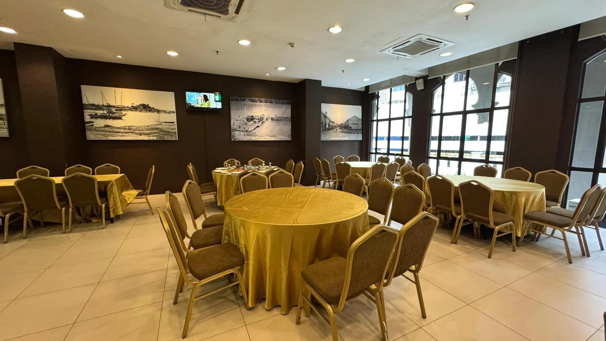 Seating area in The Grand Puteri Hotel