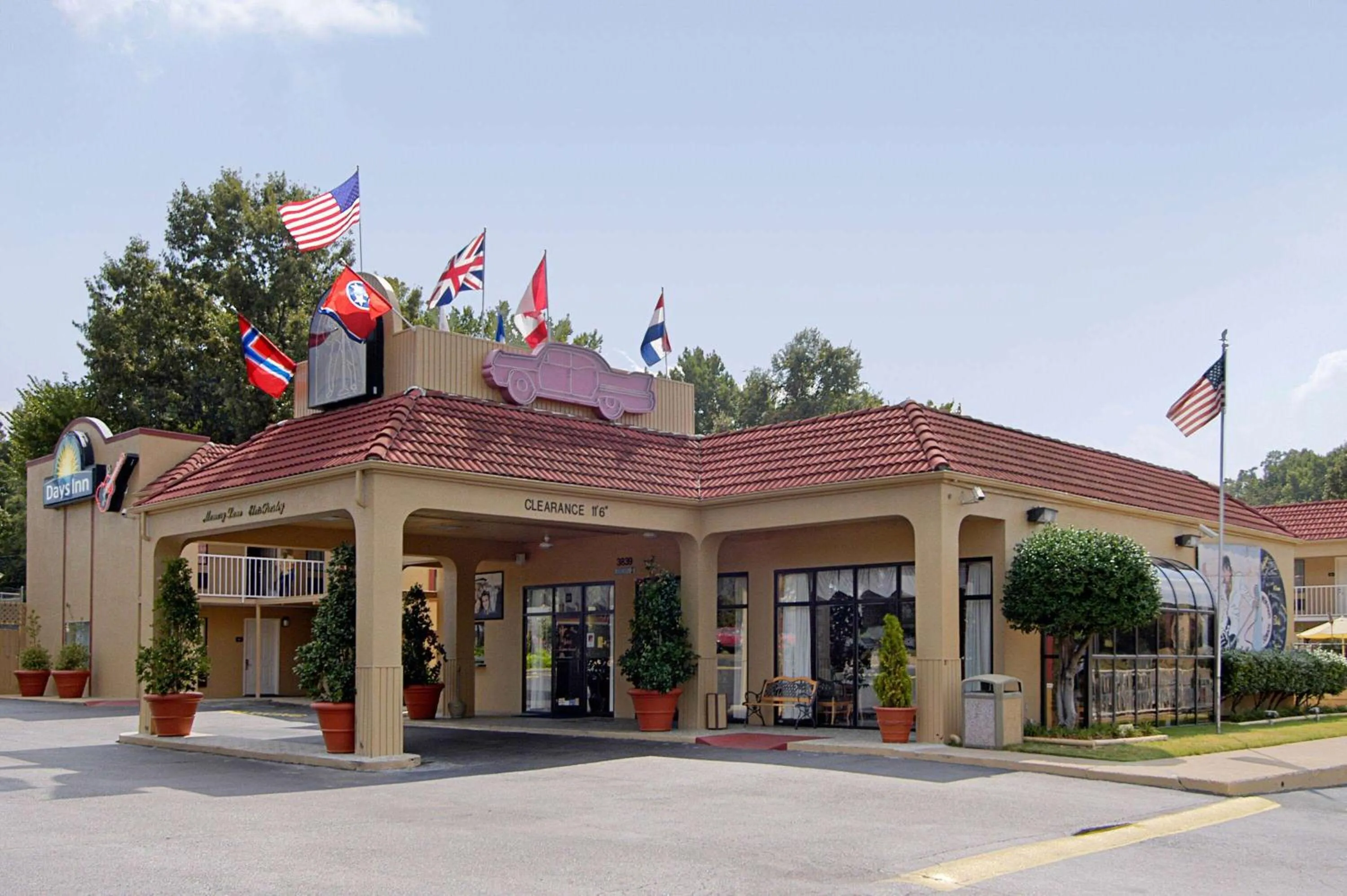 Property building in Days Inn by Wyndham Memphis at Graceland