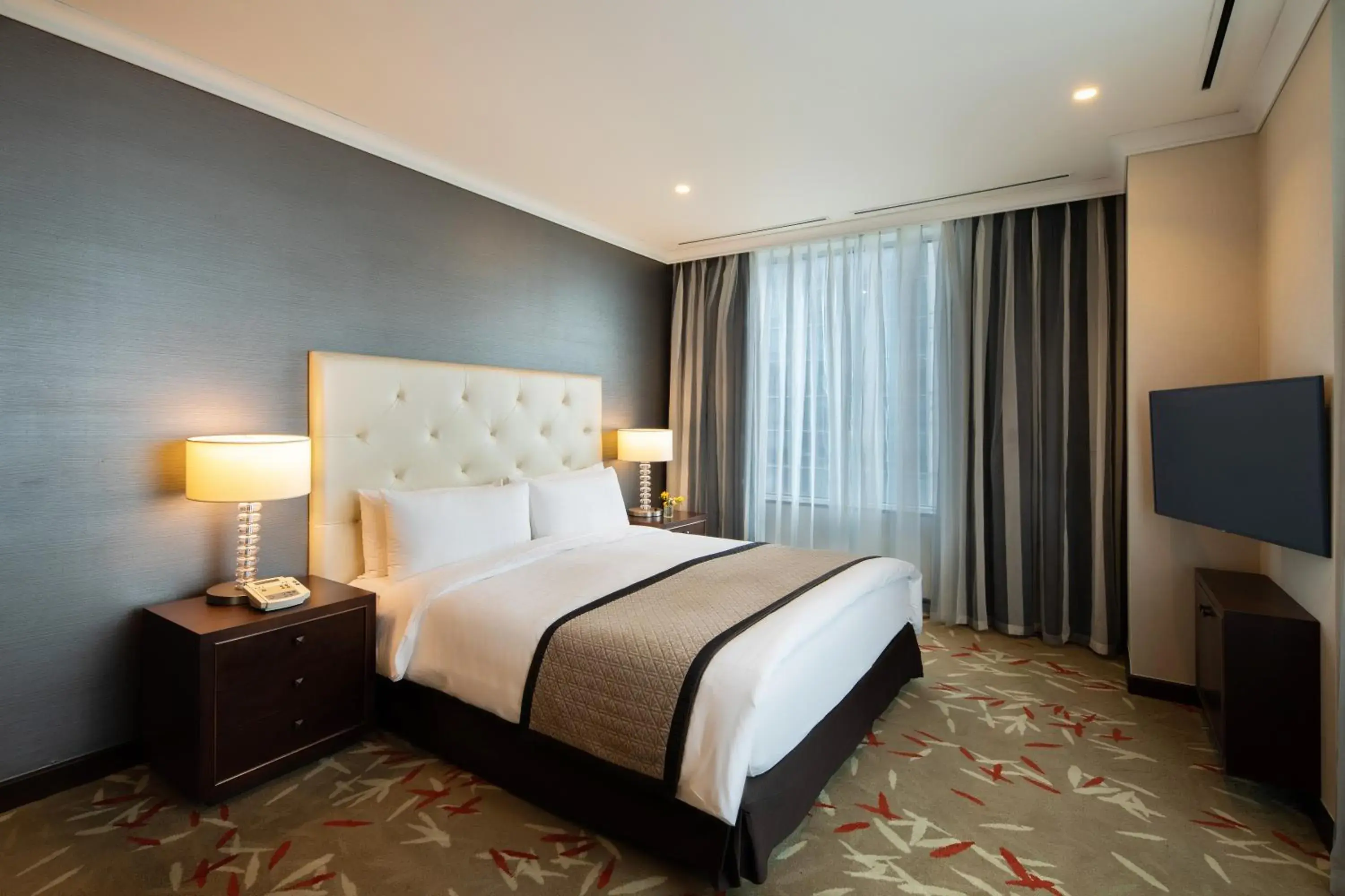 Decorative detail, Bed in Oakwood Premier Coex Center Seoul Decorative detail, Bed in Oakwood Premier Coex Center Seoul