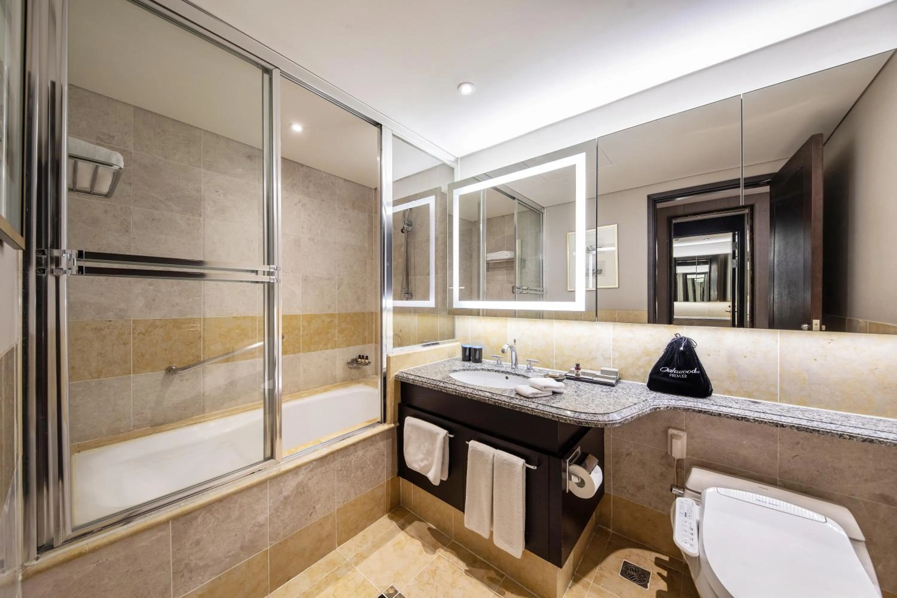 Bathroom in Oakwood Premier Coex Center Seoul