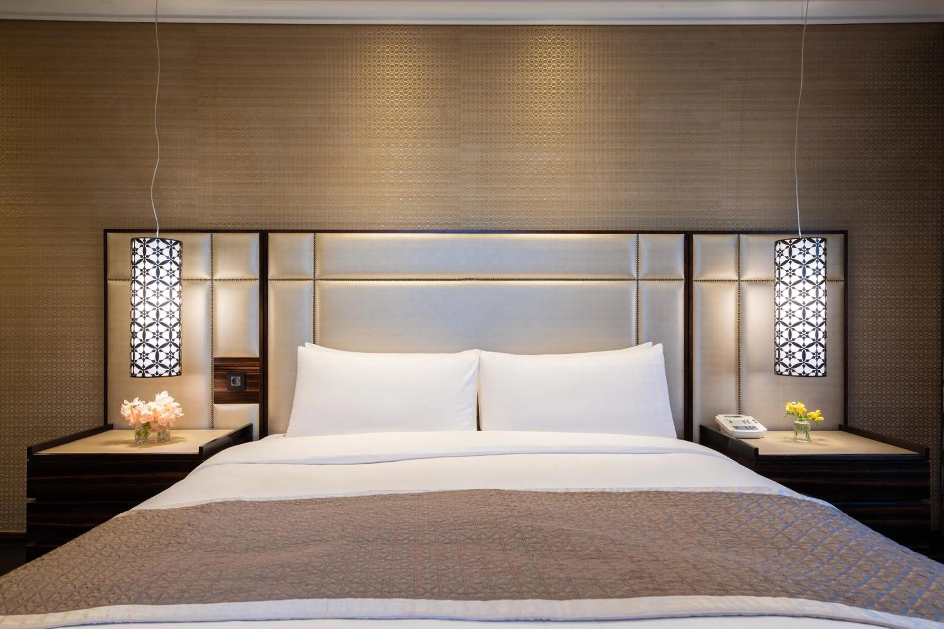 Decorative detail, Bed in Oakwood Premier Coex Center Seoul