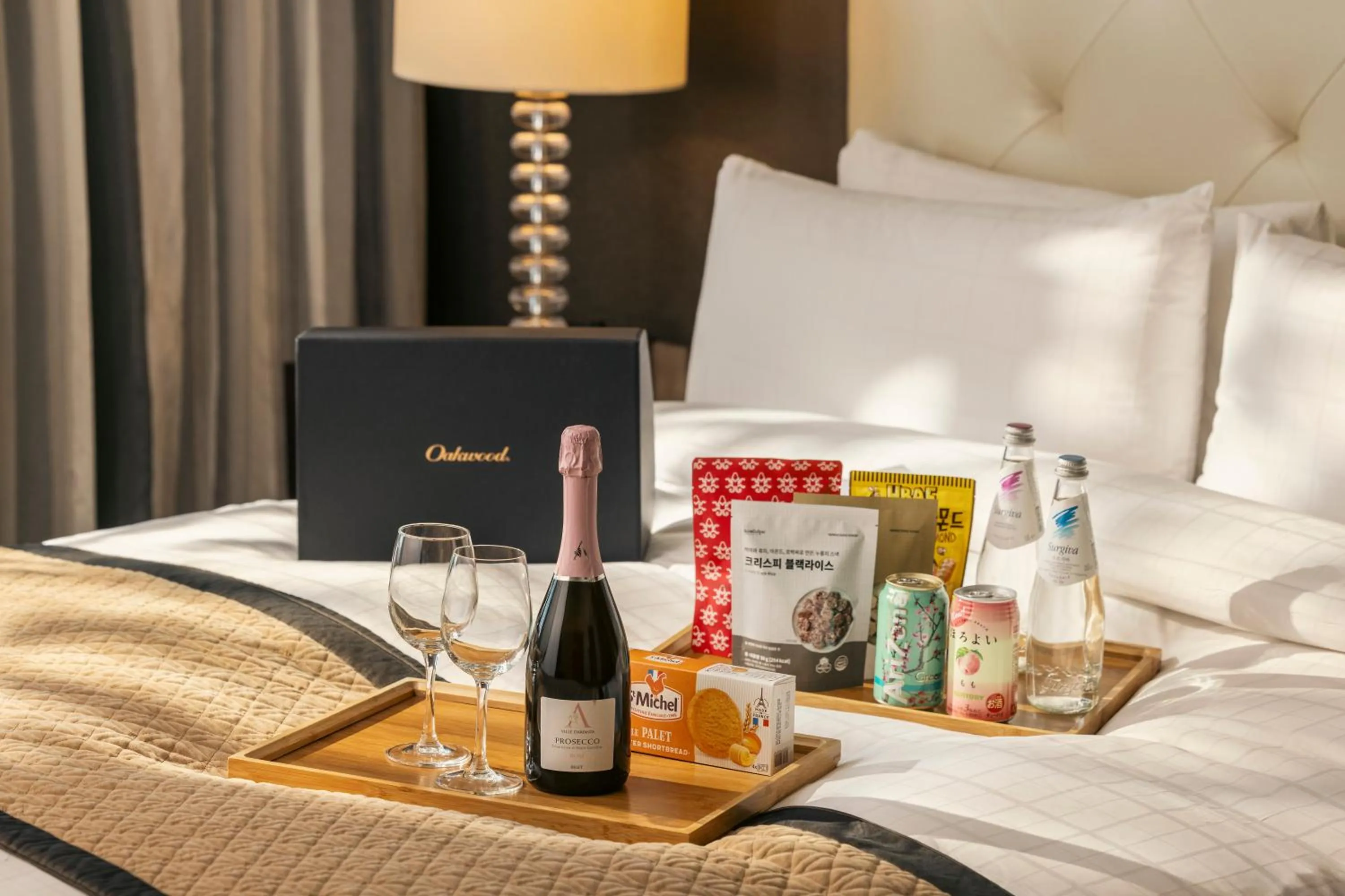 Bed in Oakwood Premier Coex Center Seoul