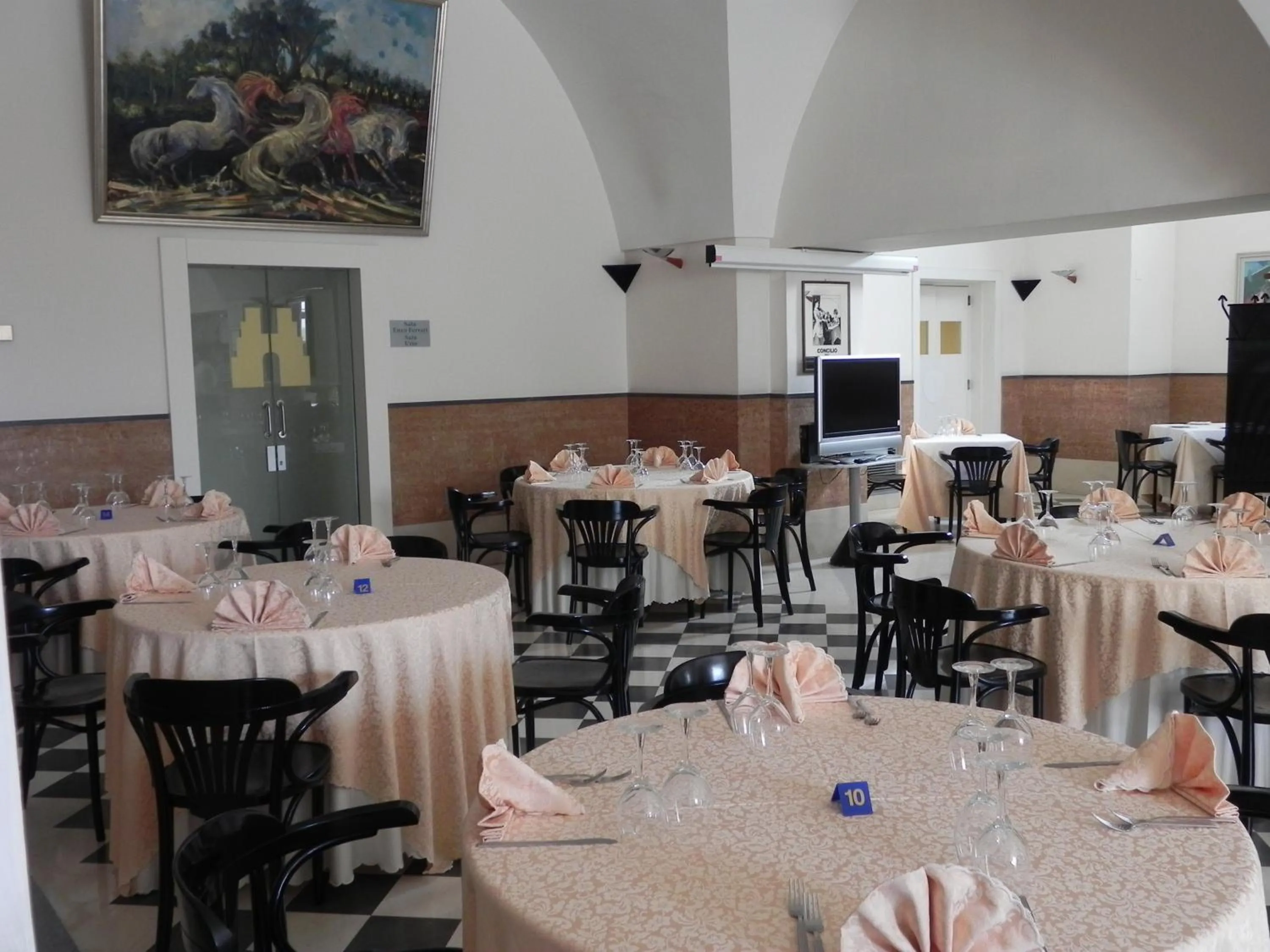 Restaurant/places to eat in Hotel Vecchio Mulino