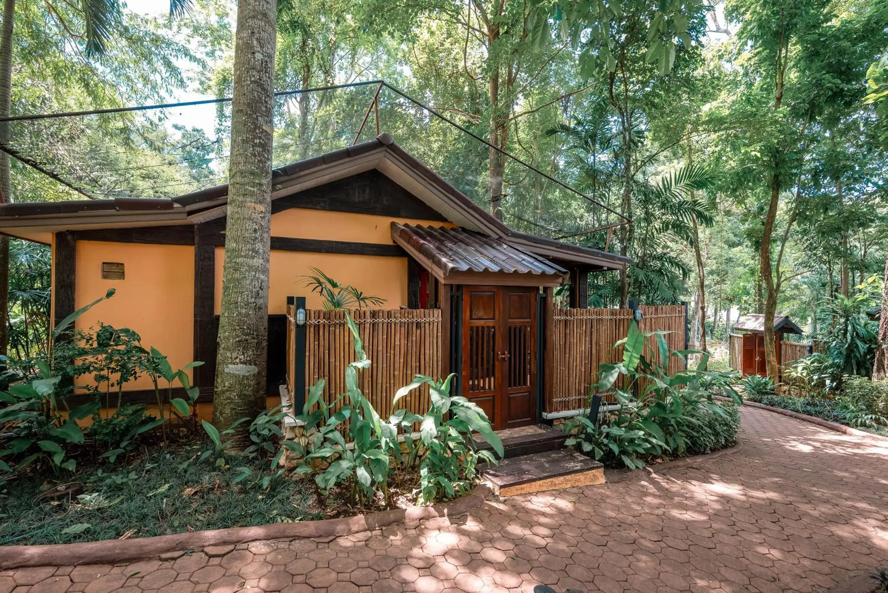 Facade/entrance in Home Phutoey River Kwai Hotspring & Nature Resort Facade/entrance in Home Phutoey River Kwai Hotspring & Nature Resort
