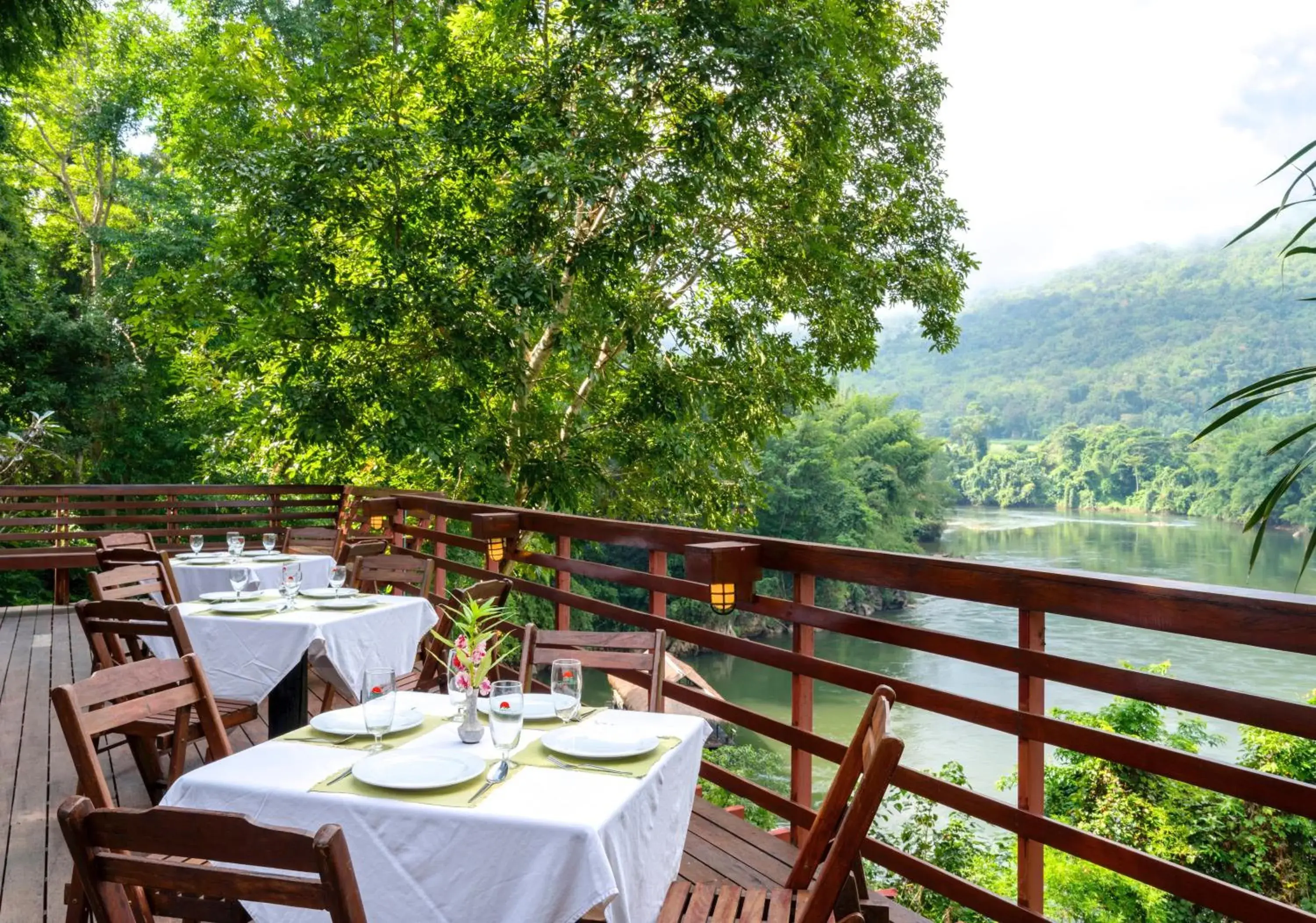 Restaurant/places to eat in Home Phutoey River Kwai Hotspring & Nature Resort Restaurant/places to eat in Home Phutoey River Kwai Hotspring & Nature Resort